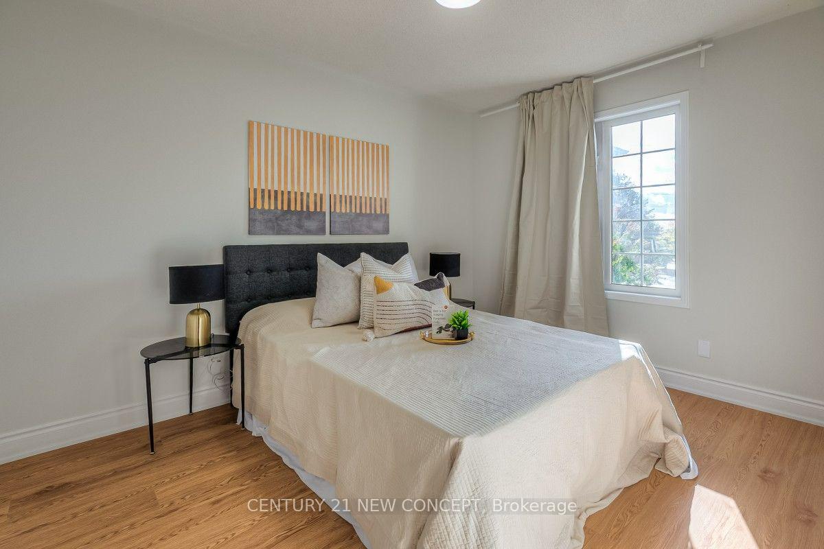 Photo 28 of 34 Odessa Crescent, Whitby, Rolling Acres — HOMEH