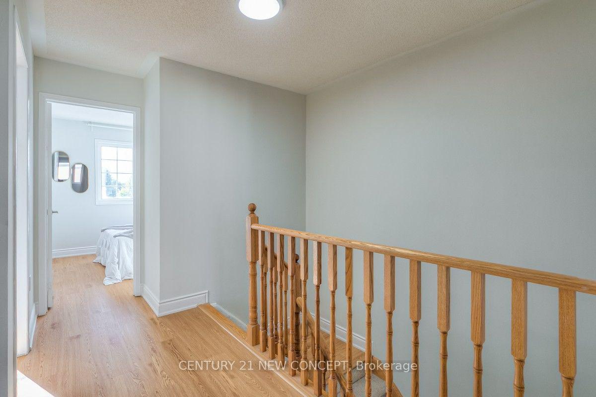 Photo 32 of 34 Odessa Crescent, Whitby, Rolling Acres — HOMEH