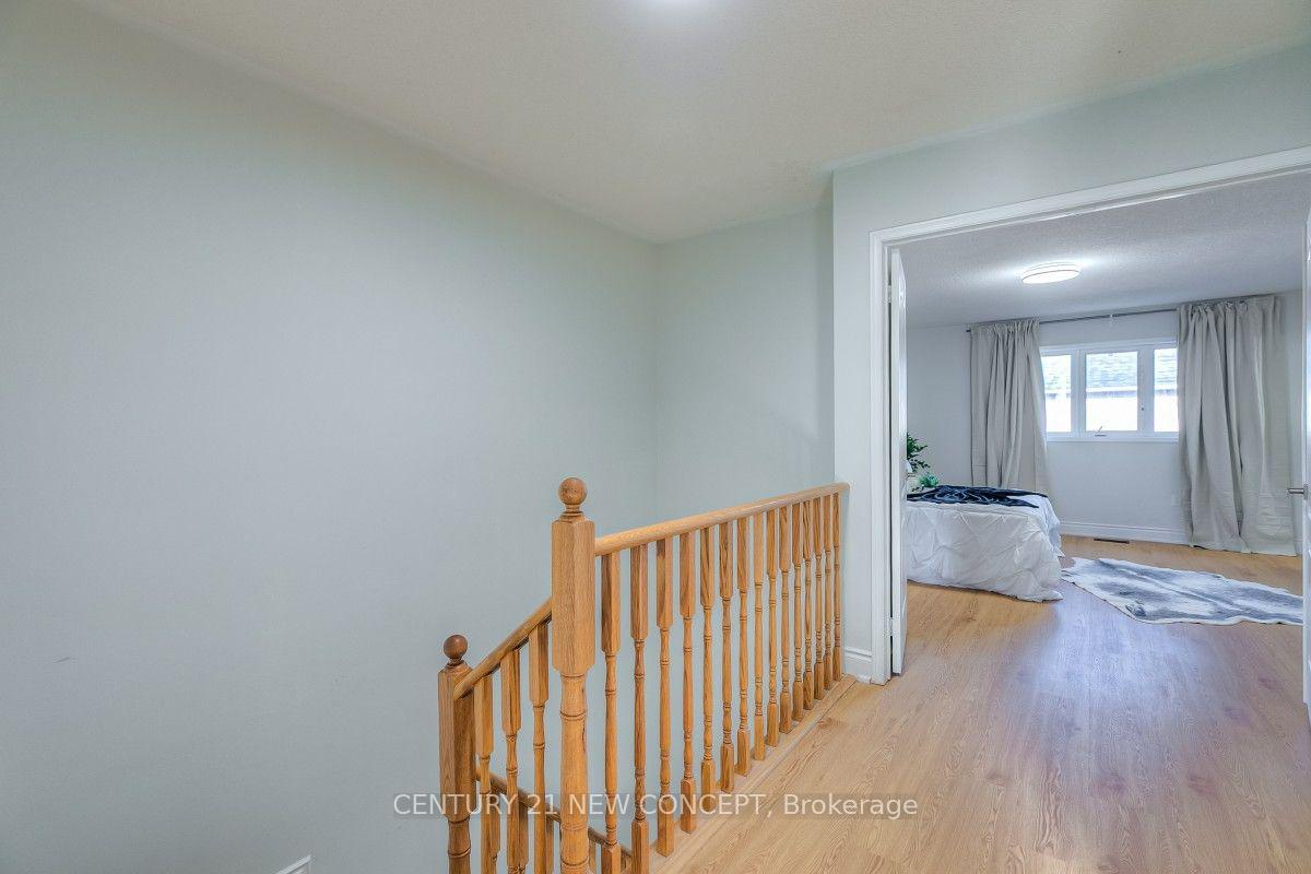 Photo 33 of 34 Odessa Crescent, Whitby, Rolling Acres — HOMEH