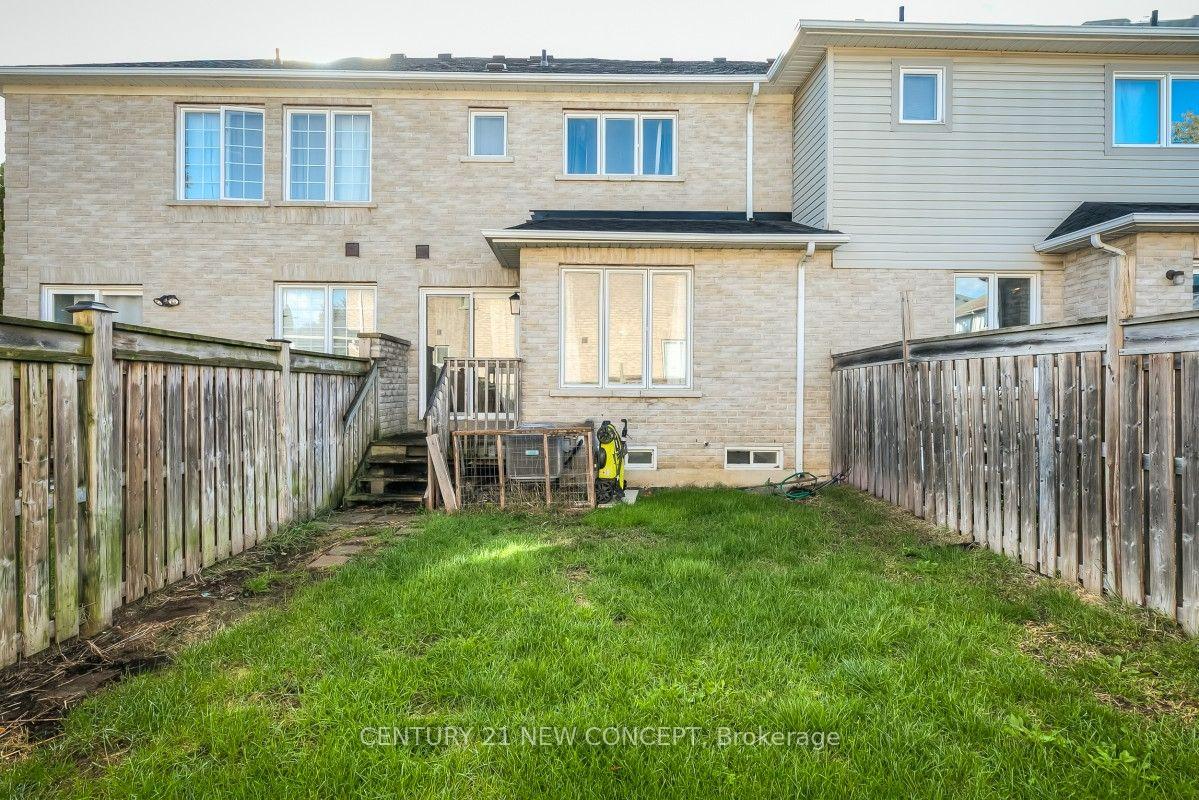 Photo 35 of 34 Odessa Crescent, Whitby, Rolling Acres — HOMEH