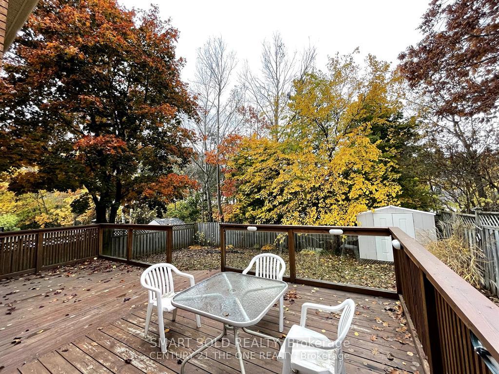 Photo 9 of Unit upper, 330 Leacock Drive, Barrie, Letitia Heights — HOMEH