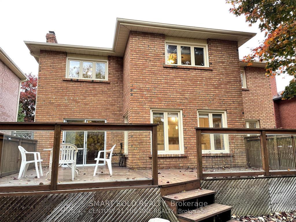 Photo 10 of Unit upper, 330 Leacock Drive, Barrie, Letitia Heights — HOMEH