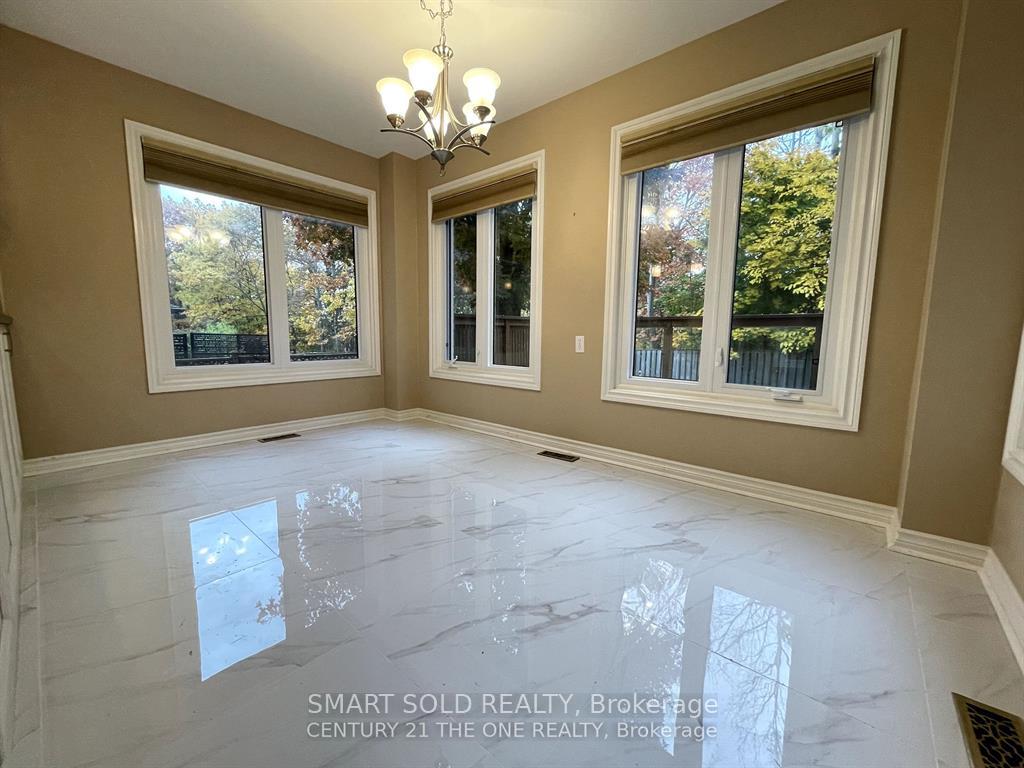 Photo 11 of Unit upper, 330 Leacock Drive, Barrie, Letitia Heights — HOMEH