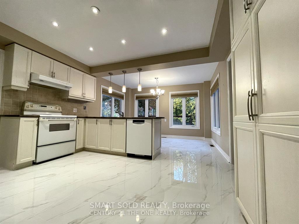 Photo 16 of Unit upper, 330 Leacock Drive, Barrie, Letitia Heights — HOMEH