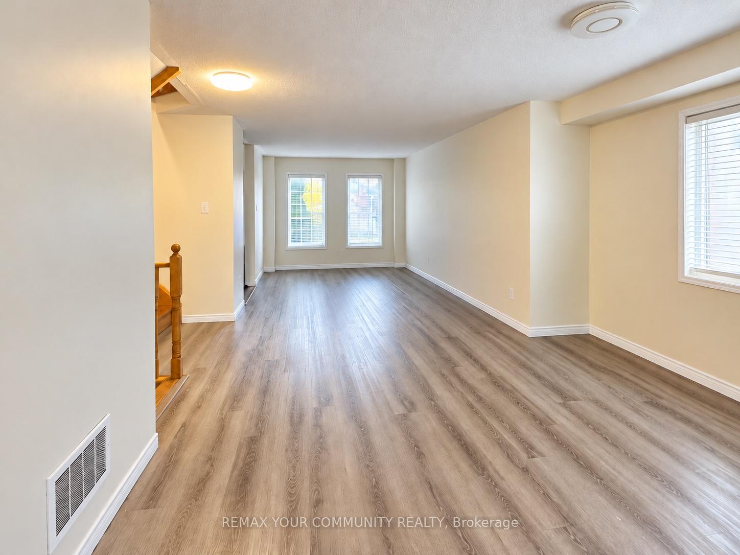 Photo 4 of 163 Flagstone Way, Newmarket, Woodland Hill — HOMEH