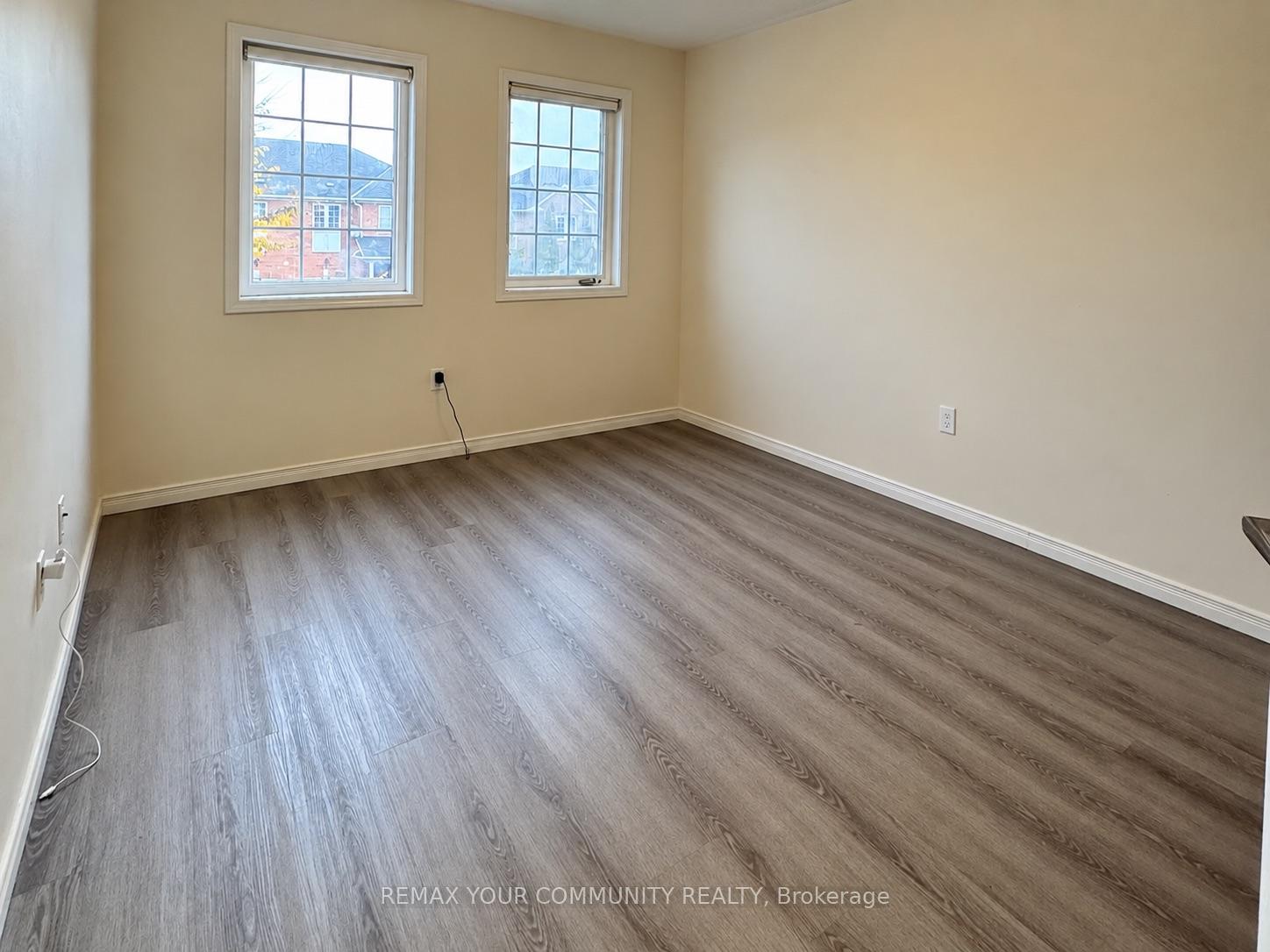 Photo 5 of 163 Flagstone Way, Newmarket, Woodland Hill — HOMEH
