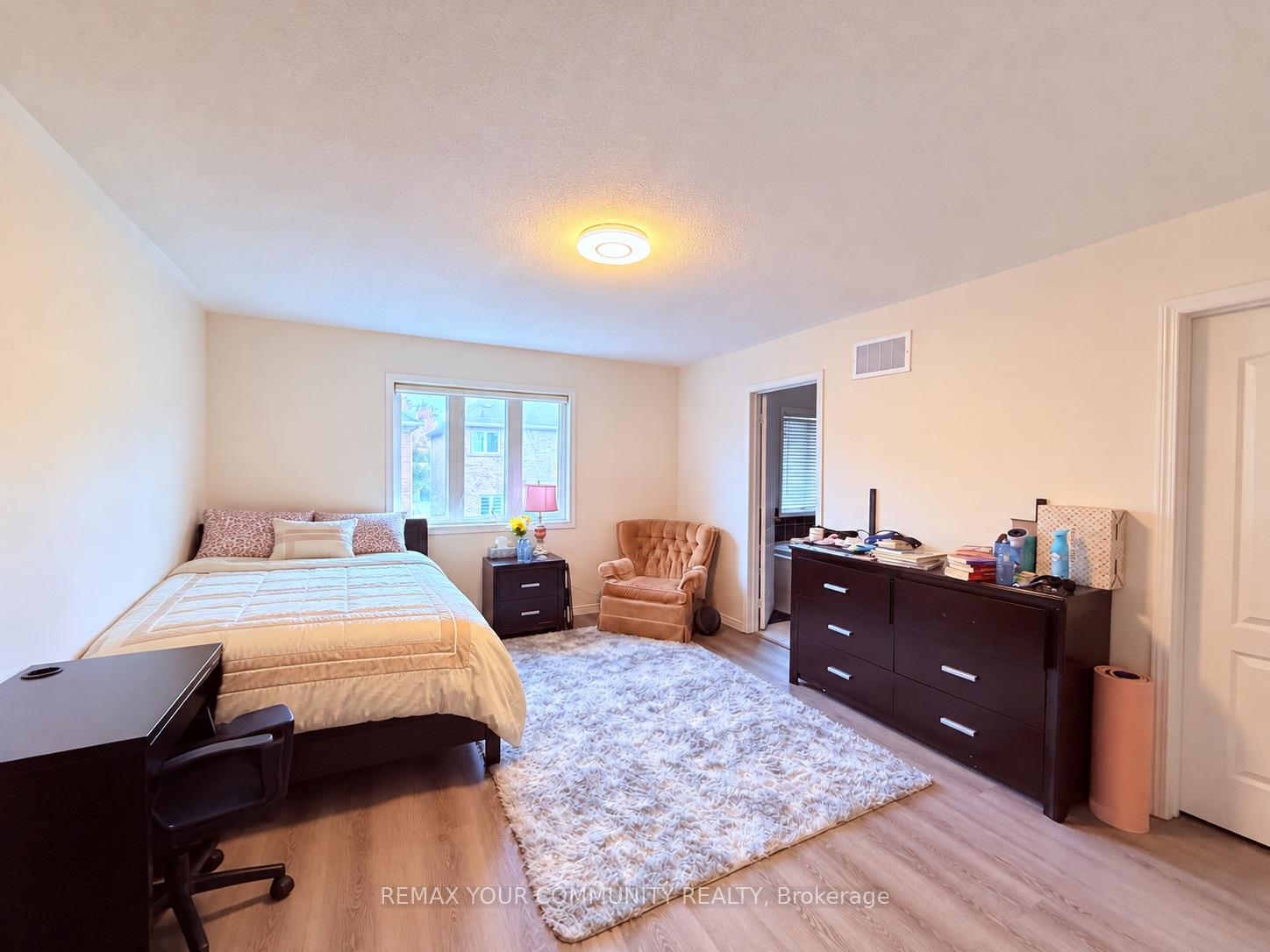 Photo 7 of 163 Flagstone Way, Newmarket, Woodland Hill — HOMEH