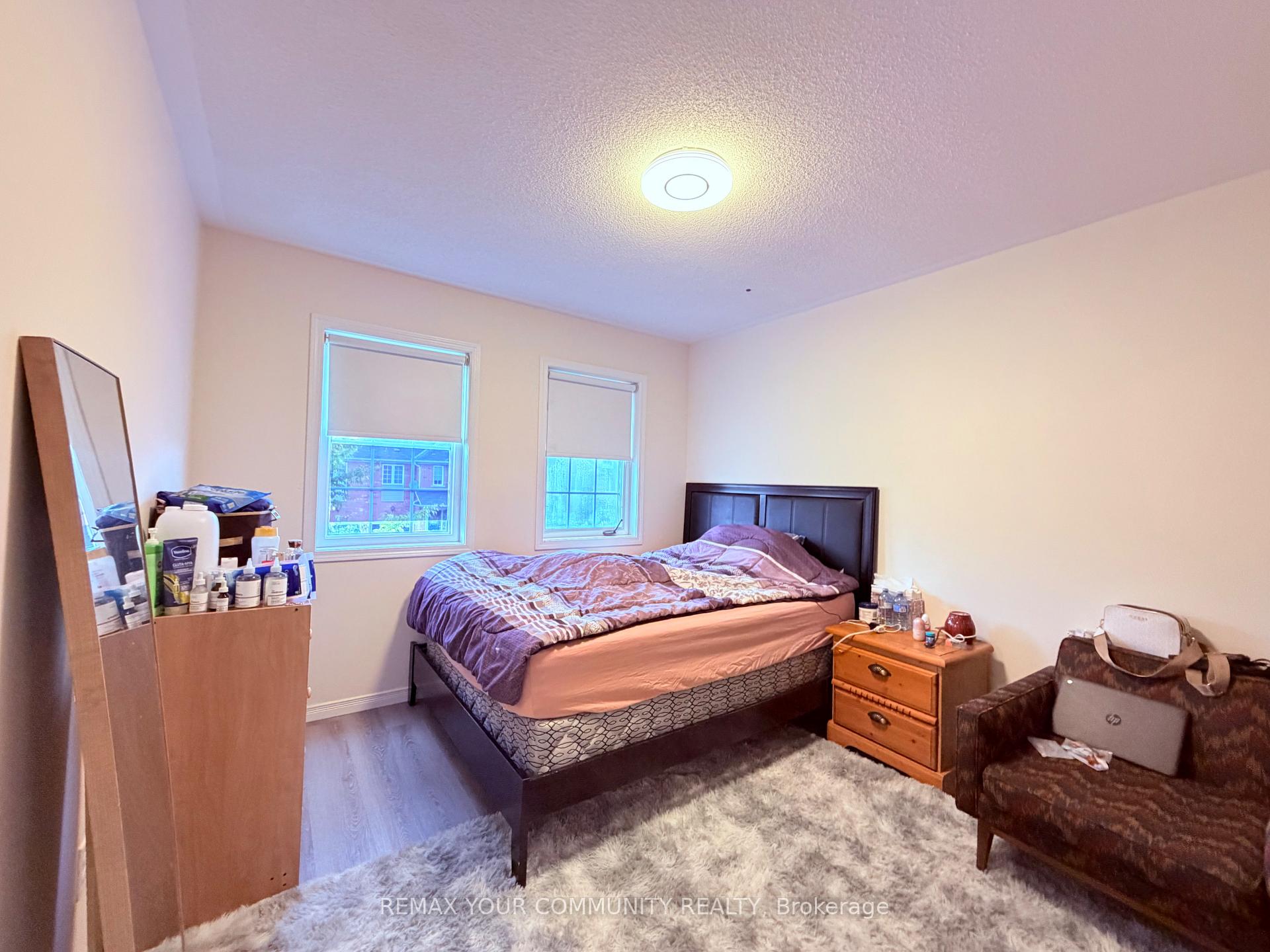 Photo 10 of 163 Flagstone Way, Newmarket, Woodland Hill — HOMEH