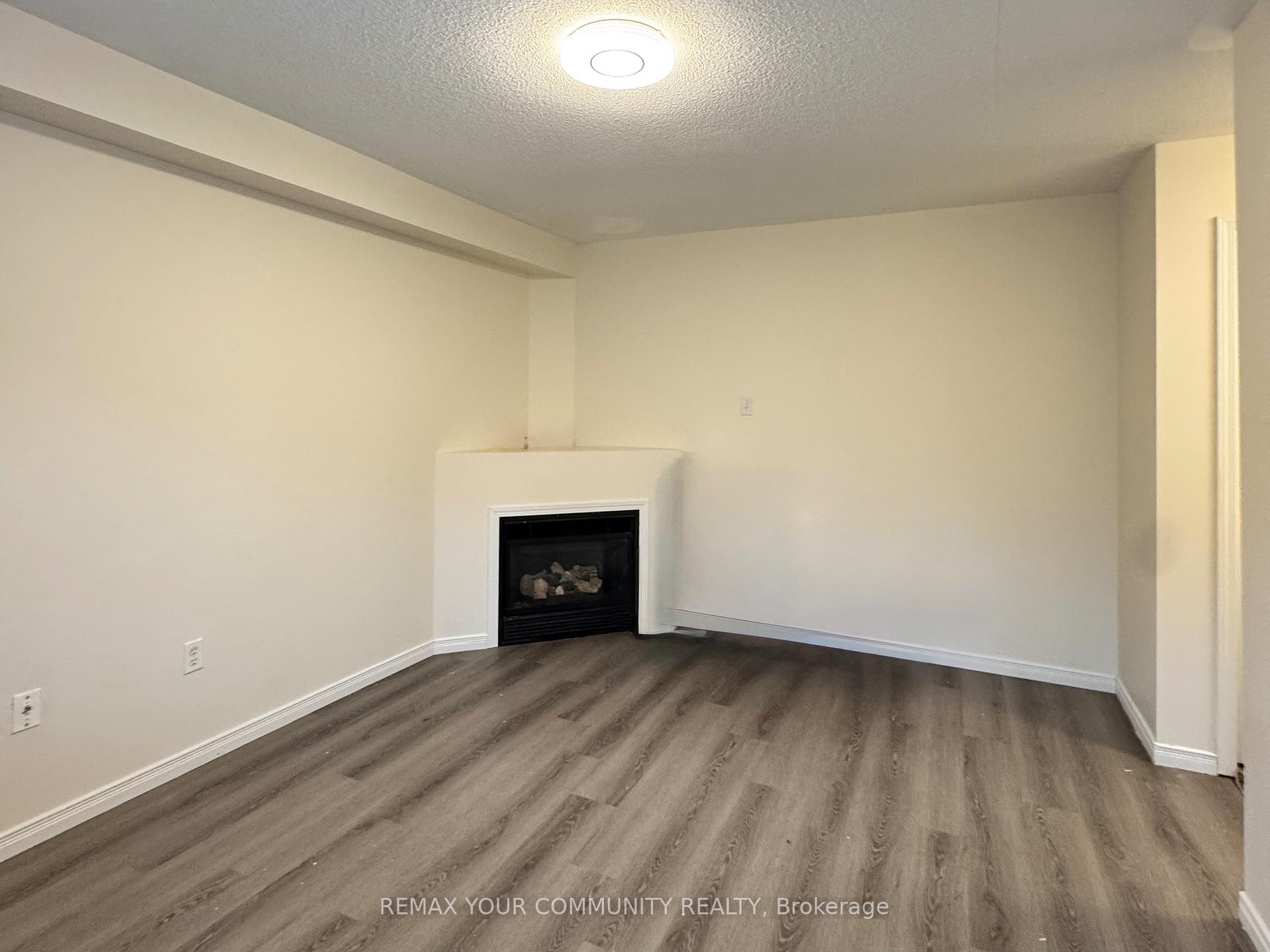 Photo 21 of 163 Flagstone Way, Newmarket, Woodland Hill — HOMEH