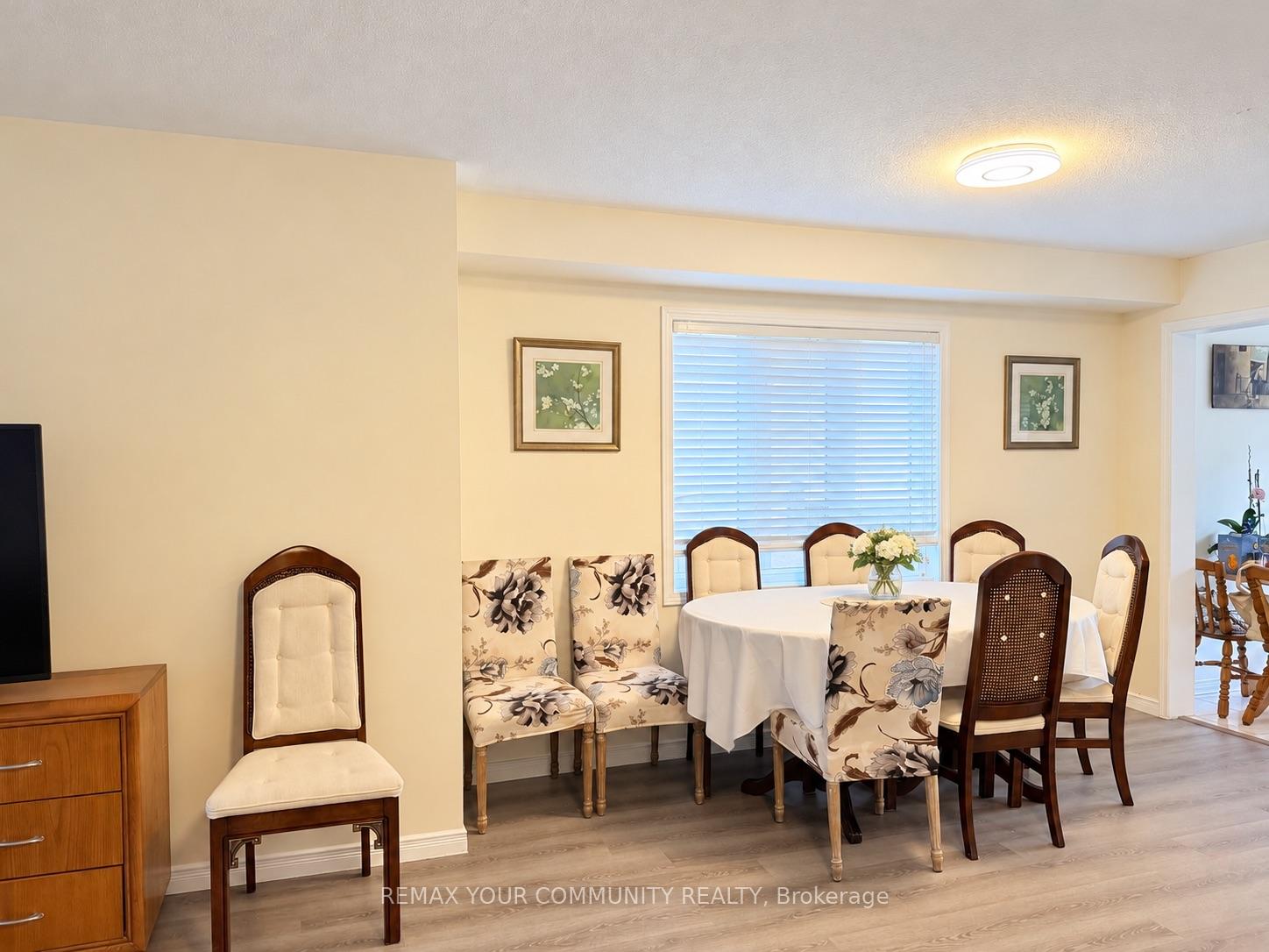 Photo 9 of 163 Flagstone Way, Newmarket, Woodland Hill — HOMEH
