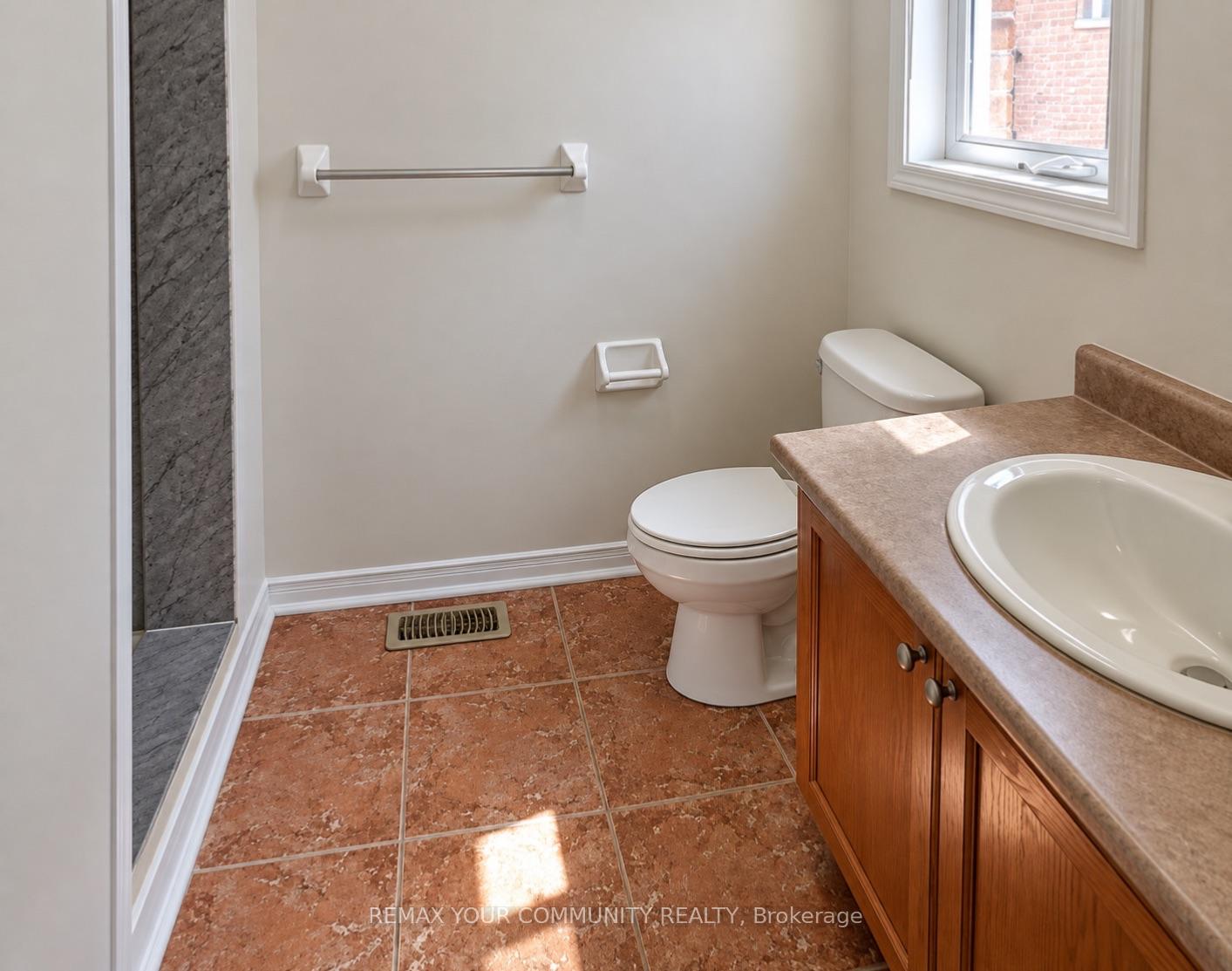 Photo 29 of 163 Flagstone Way, Newmarket, Woodland Hill — HOMEH