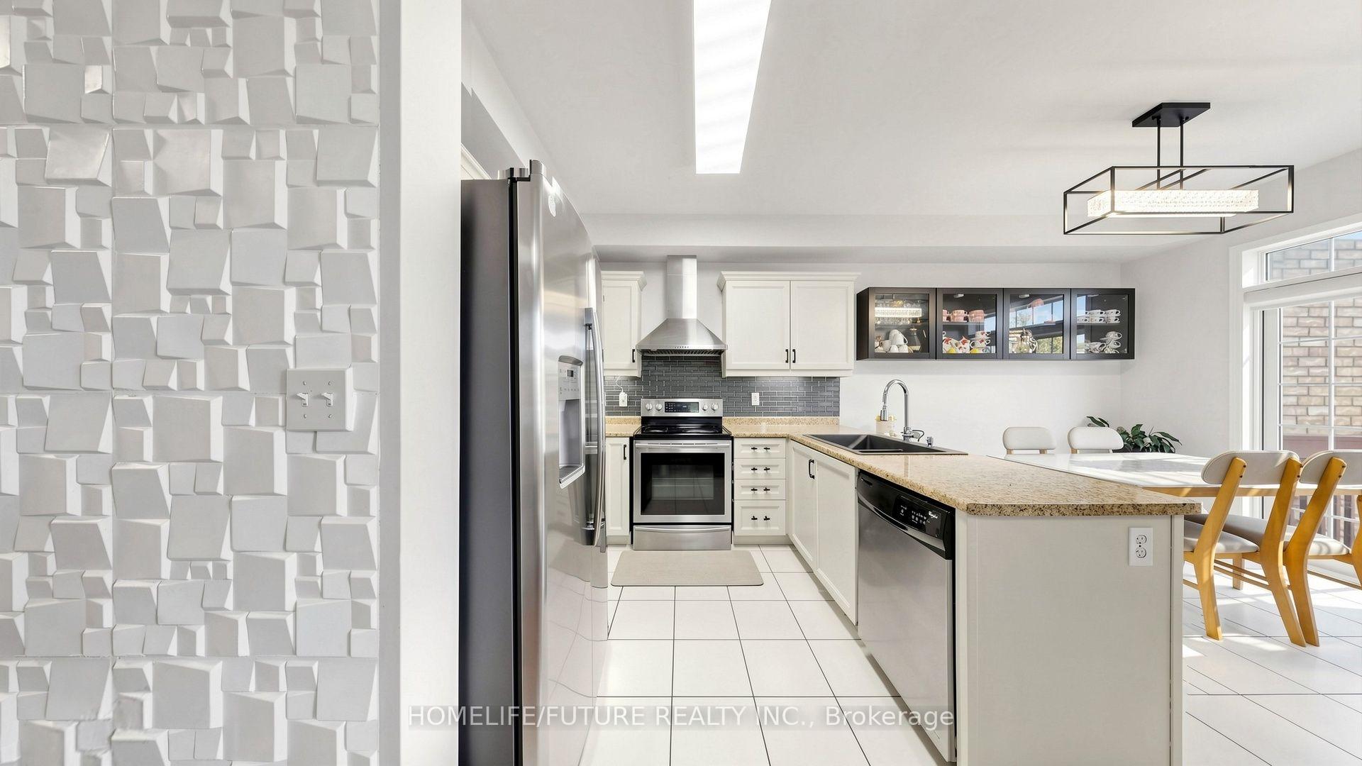 Photo 16 of 55 Jackson Eli Way, Markham, Cedarwood — HOMEH