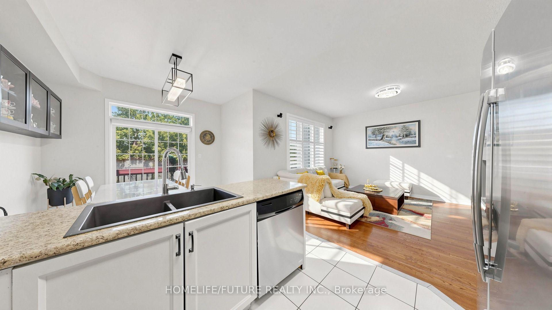Photo 19 of 55 Jackson Eli Way, Markham, Cedarwood — HOMEH