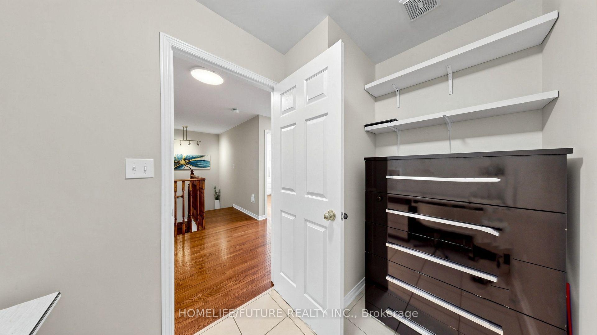 Photo 44 of 55 Jackson Eli Way, Markham, Cedarwood — HOMEH