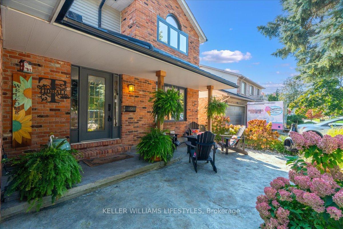 Photo 5 of 1879 Westgrove Drive, Sarnia — HOMEH