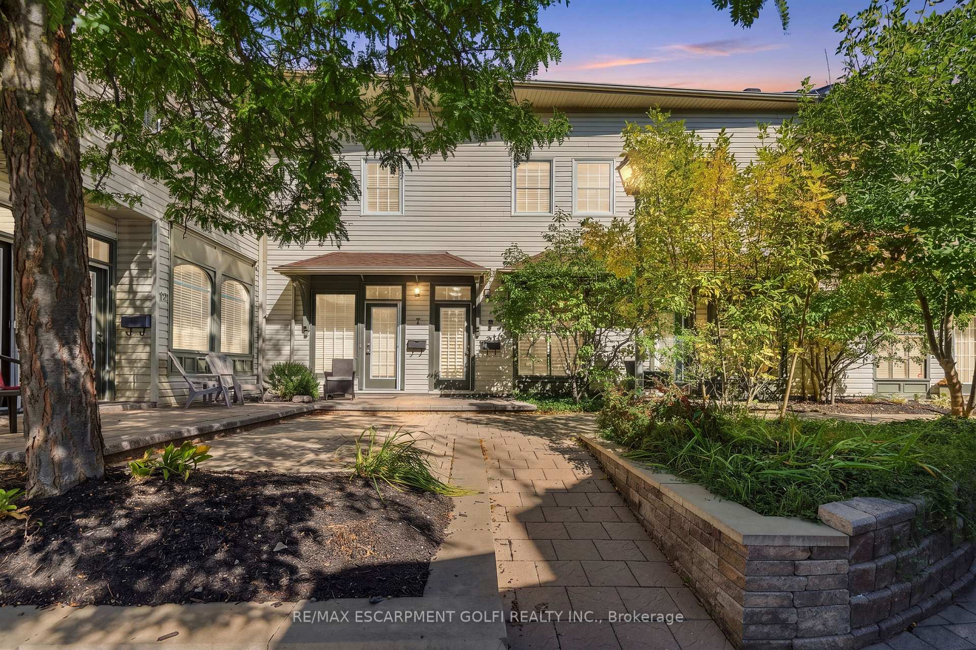 Photo of Unit 8, 49 Ontario Street