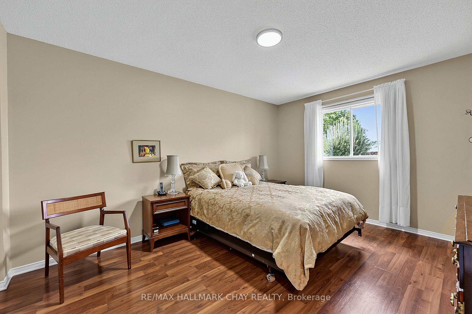 Photo 12 of 436 Simcoe Road, Bradford West Gwillimbury, Bradford — HOMEH