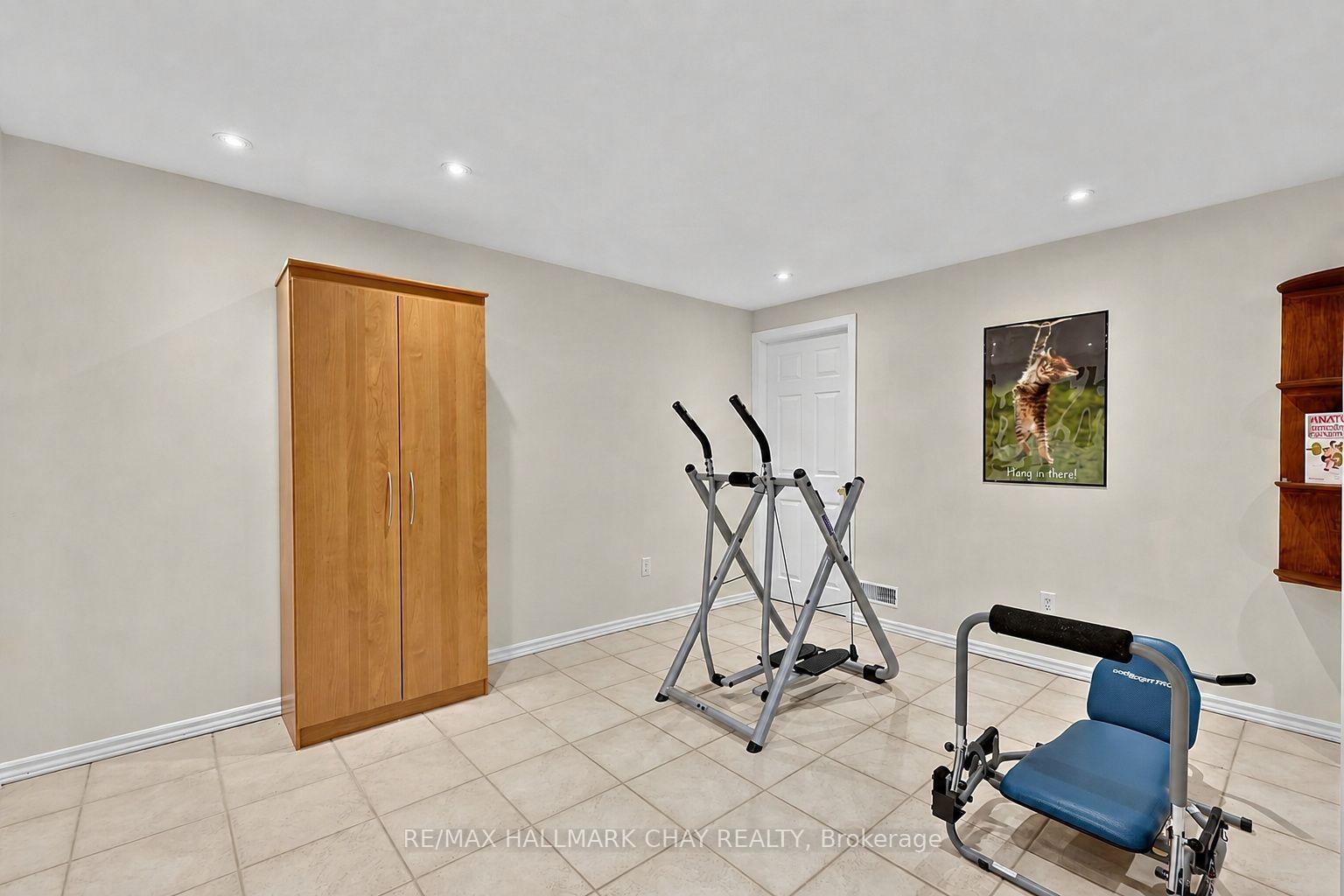 Photo 22 of 436 Simcoe Road, Bradford West Gwillimbury, Bradford — HOMEH