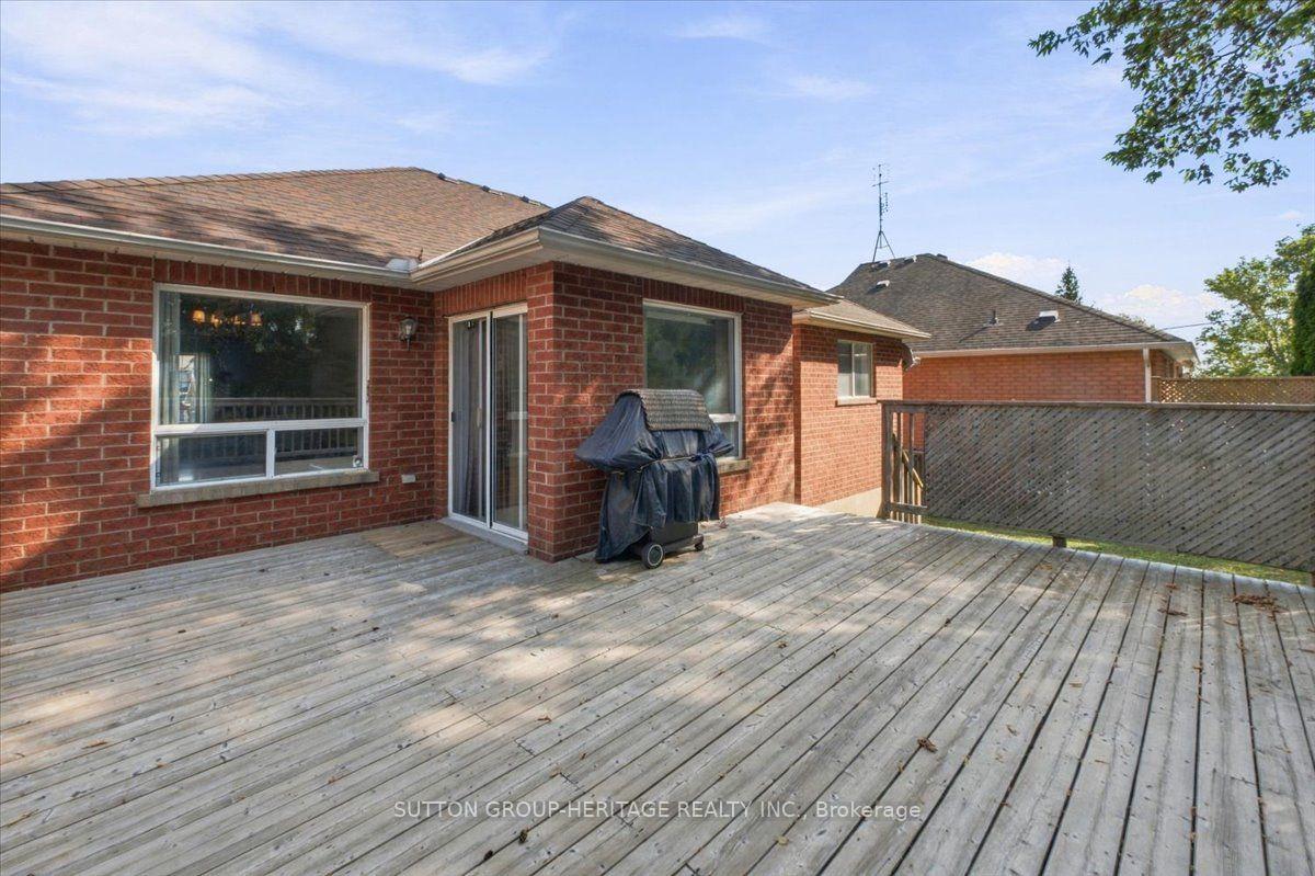Photo 45 of 122 Perryview Drive, Scugog, Port Perry — HOMEH