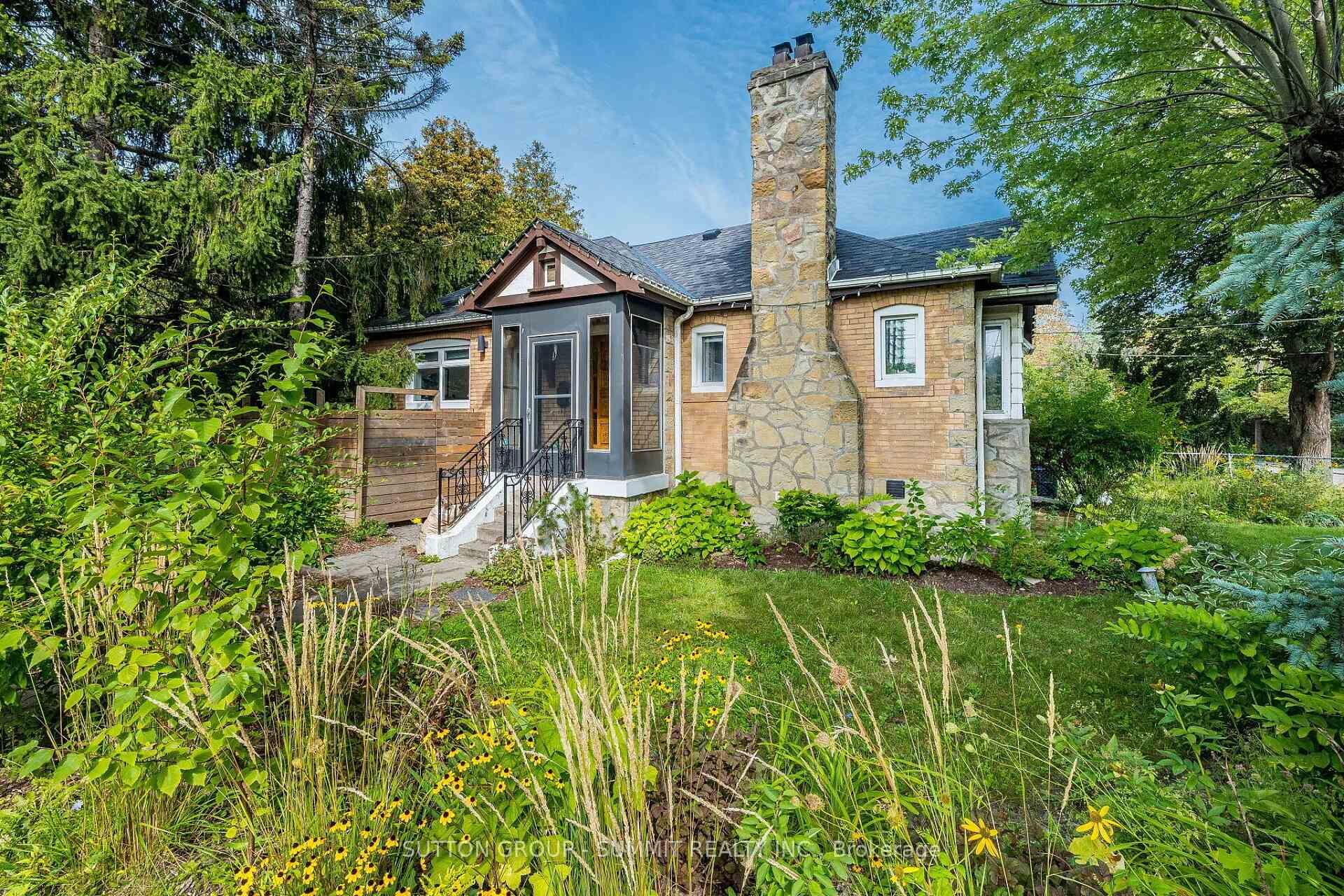 Photo of 32 Ellis Avenue