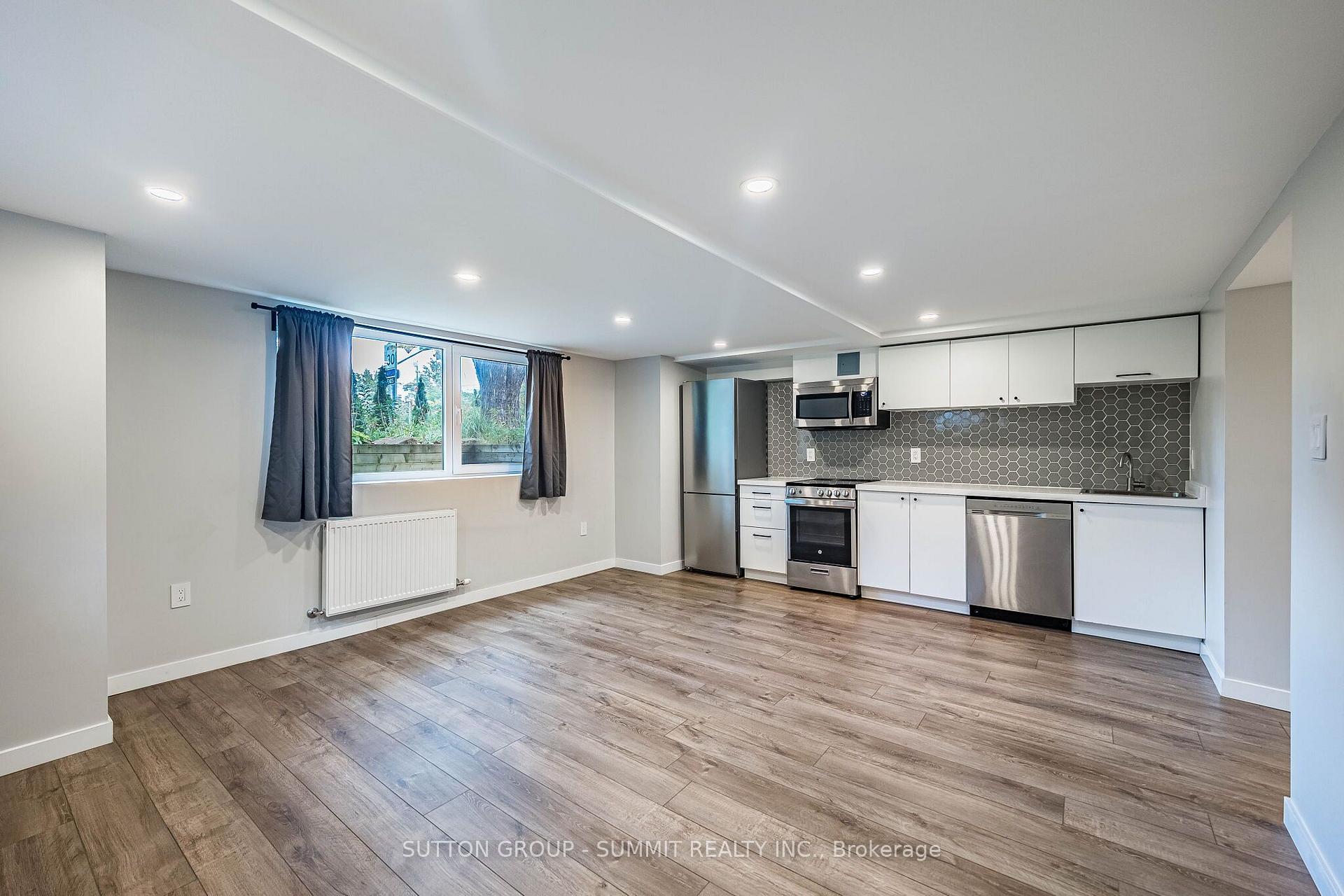 Photo 14 of 32 Ellis Avenue, Toronto, High Park-Swansea — HOMEH