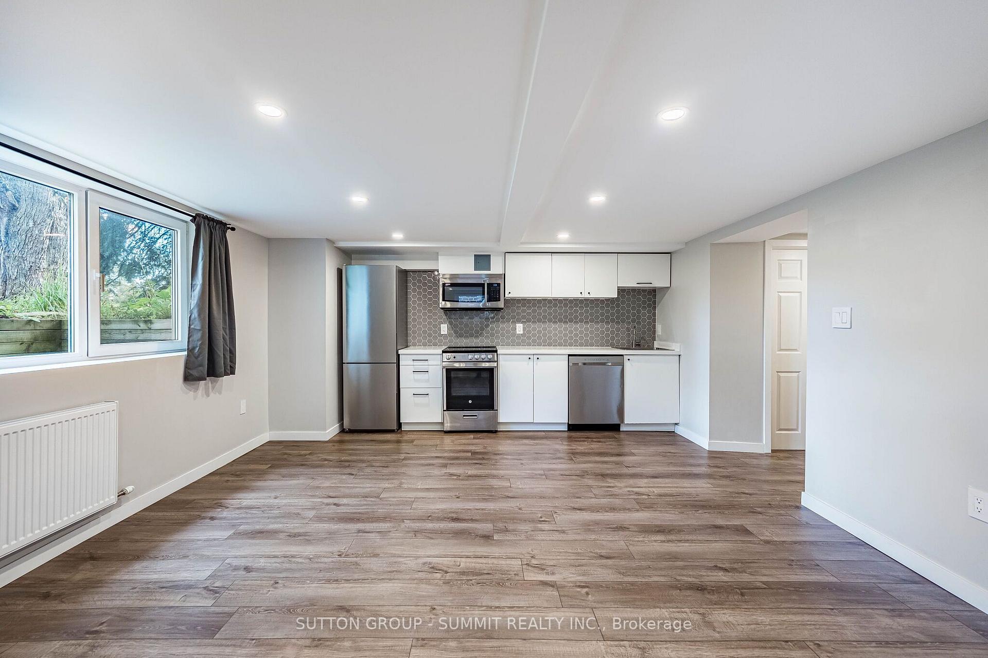 Photo 15 of 32 Ellis Avenue, Toronto, High Park-Swansea — HOMEH