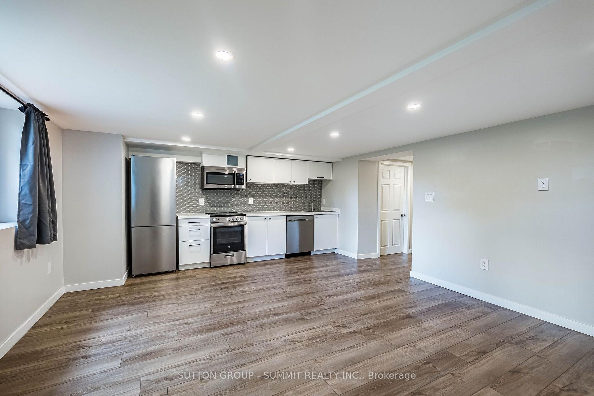 Photo 16 of 32 Ellis Avenue, Toronto, High Park-Swansea — HOMEH