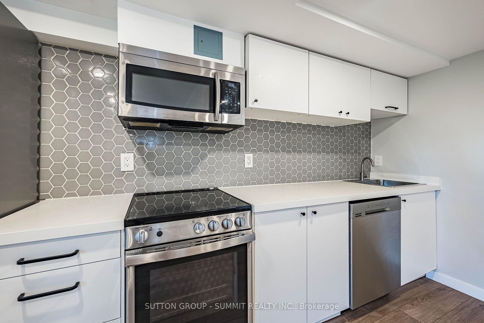 Photo 26 of 32 Ellis Avenue, Toronto, High Park-Swansea — HOMEH