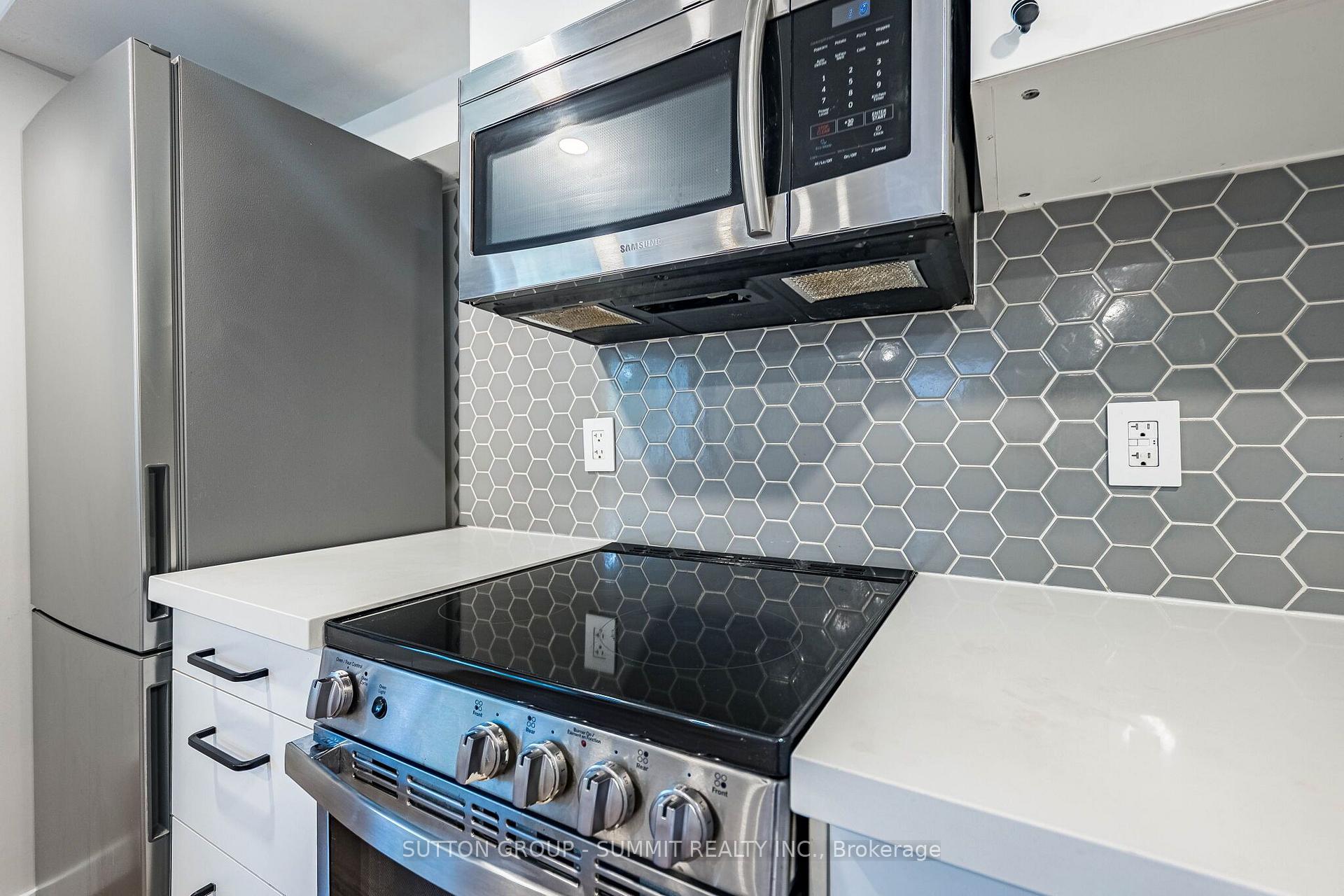 Photo 27 of 32 Ellis Avenue, Toronto, High Park-Swansea — HOMEH