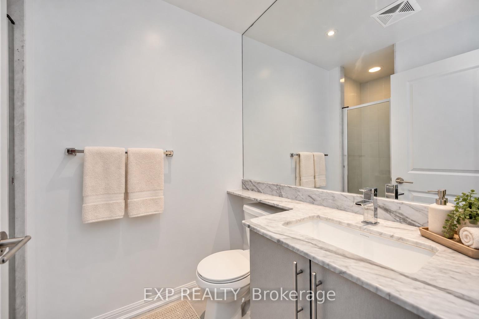 Photo 6 of Unit 2512, 125 Western Battery Road, Toronto, Niagara — HOMEH