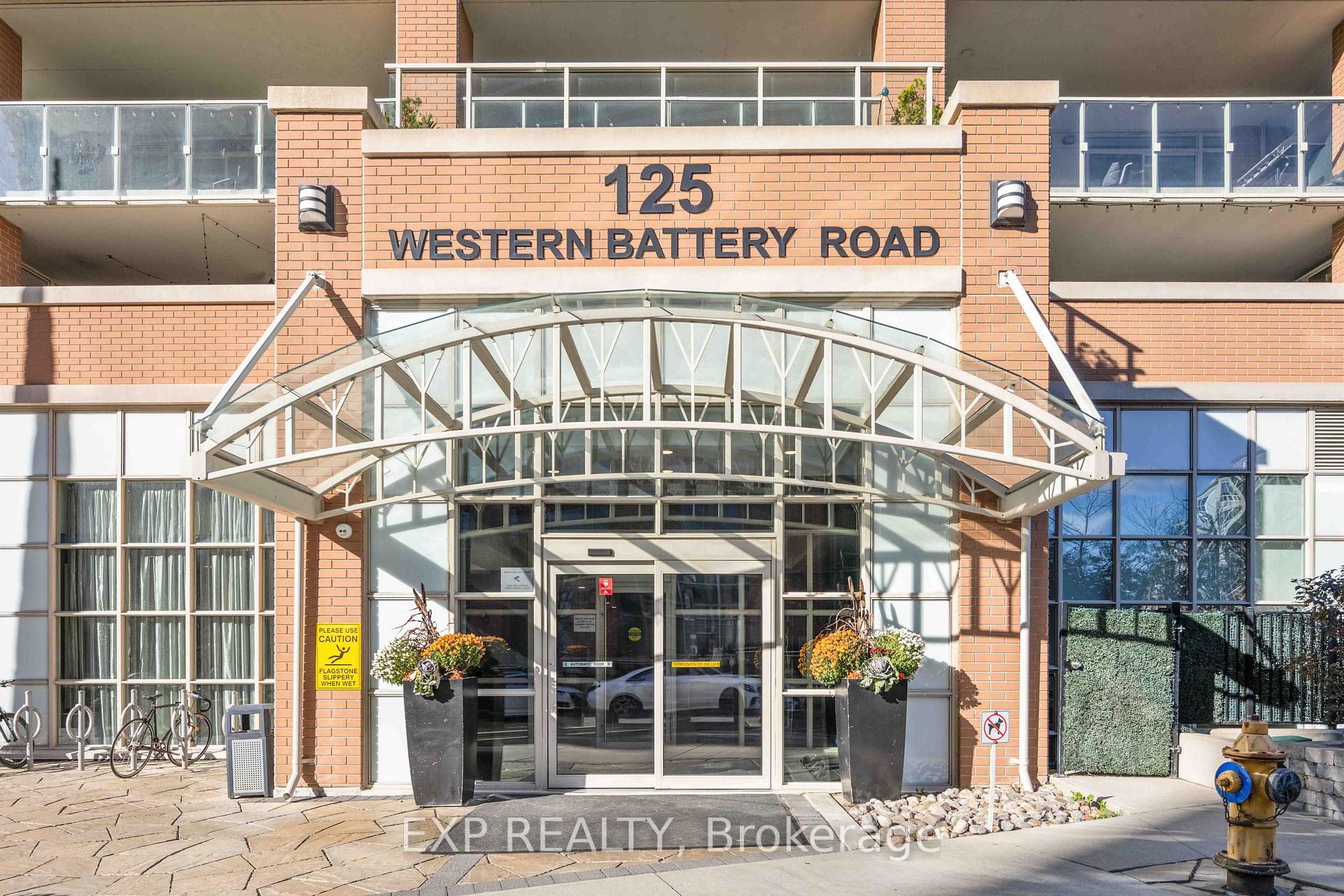 Photo 8 of Unit 2512, 125 Western Battery Road, Toronto, Niagara — HOMEH