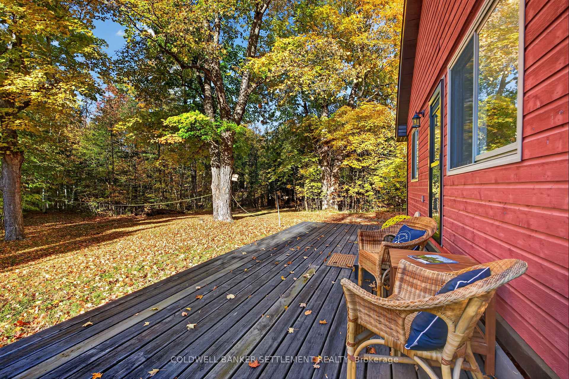 Photo 6 of 1135 Green Bay Road, Frontenac, Frontenac South — HOMEH