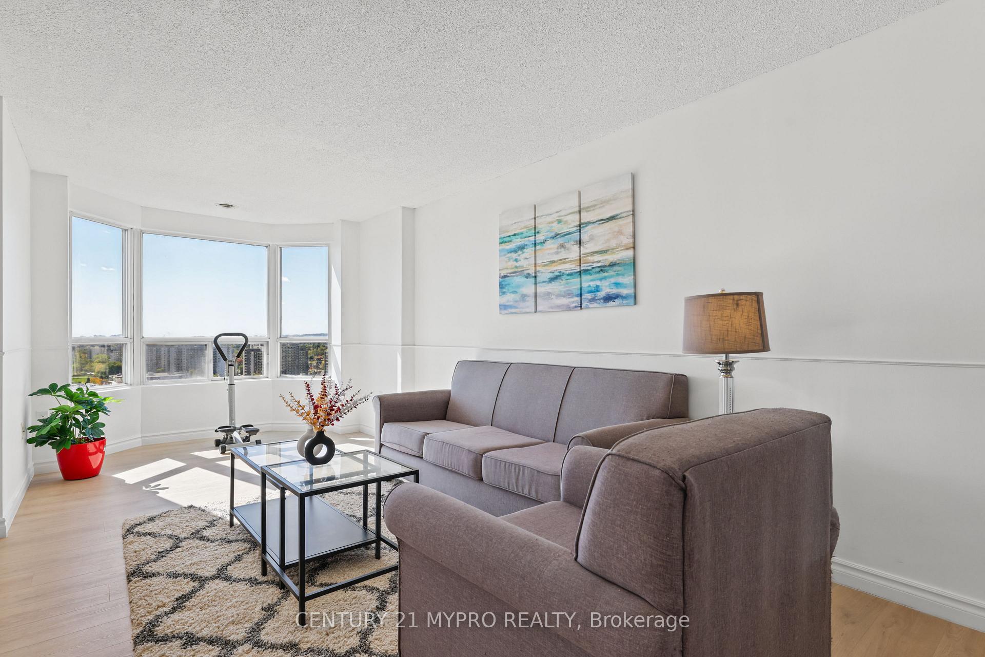 Photo 7 of Unit Unit#1204, 30 Chapman Court, London, North I — HOMEH