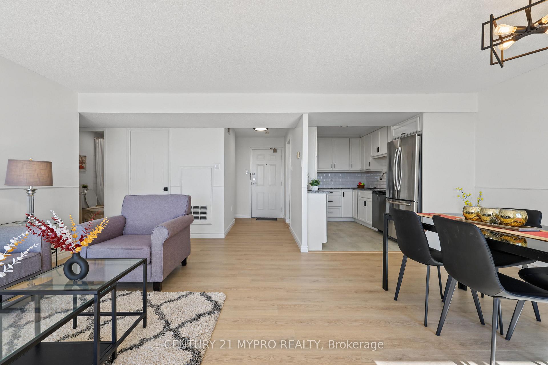 Photo 13 of Unit Unit#1204, 30 Chapman Court, London, North I — HOMEH