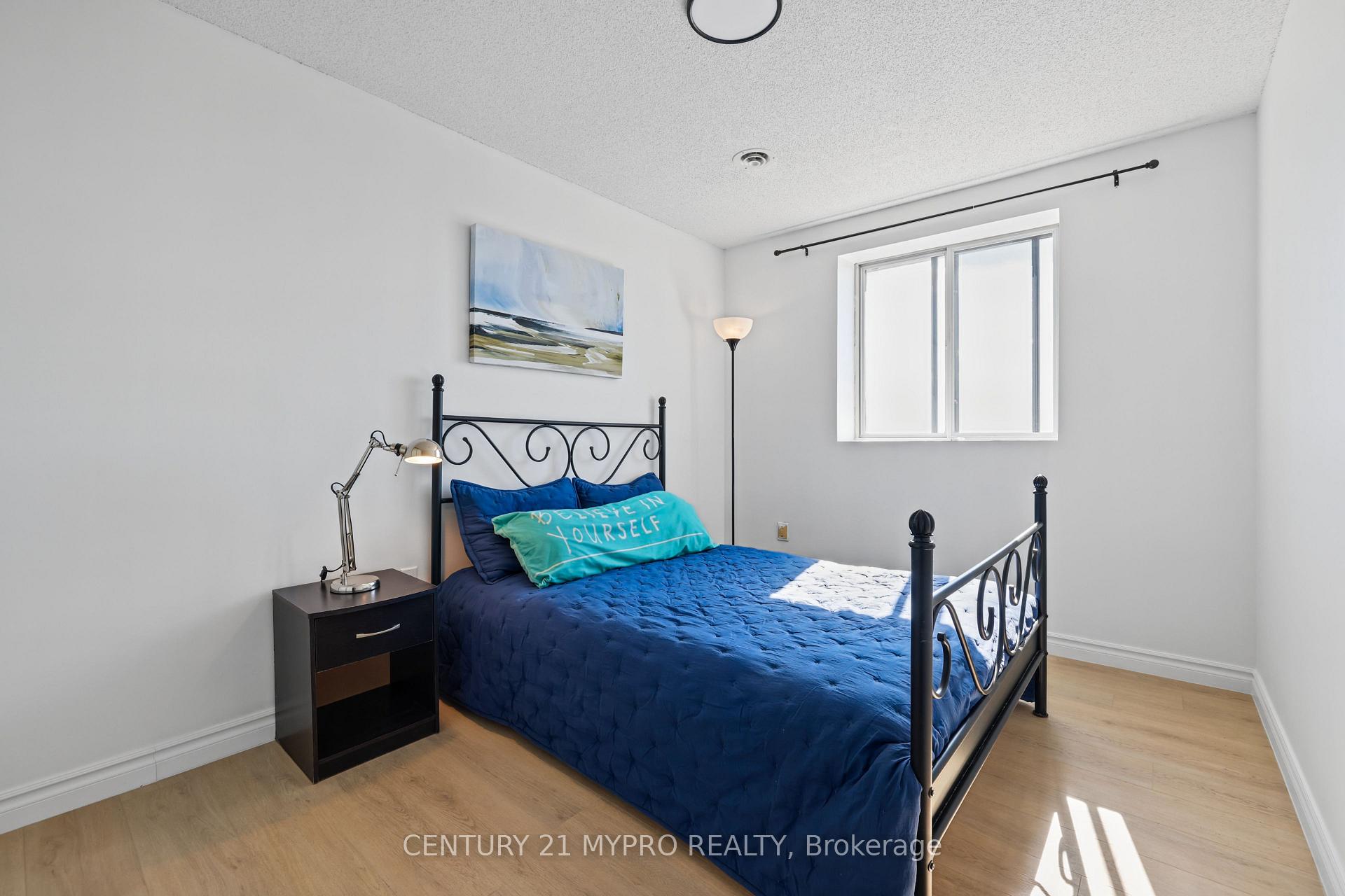 Photo 17 of Unit Unit#1204, 30 Chapman Court, London, North I — HOMEH
