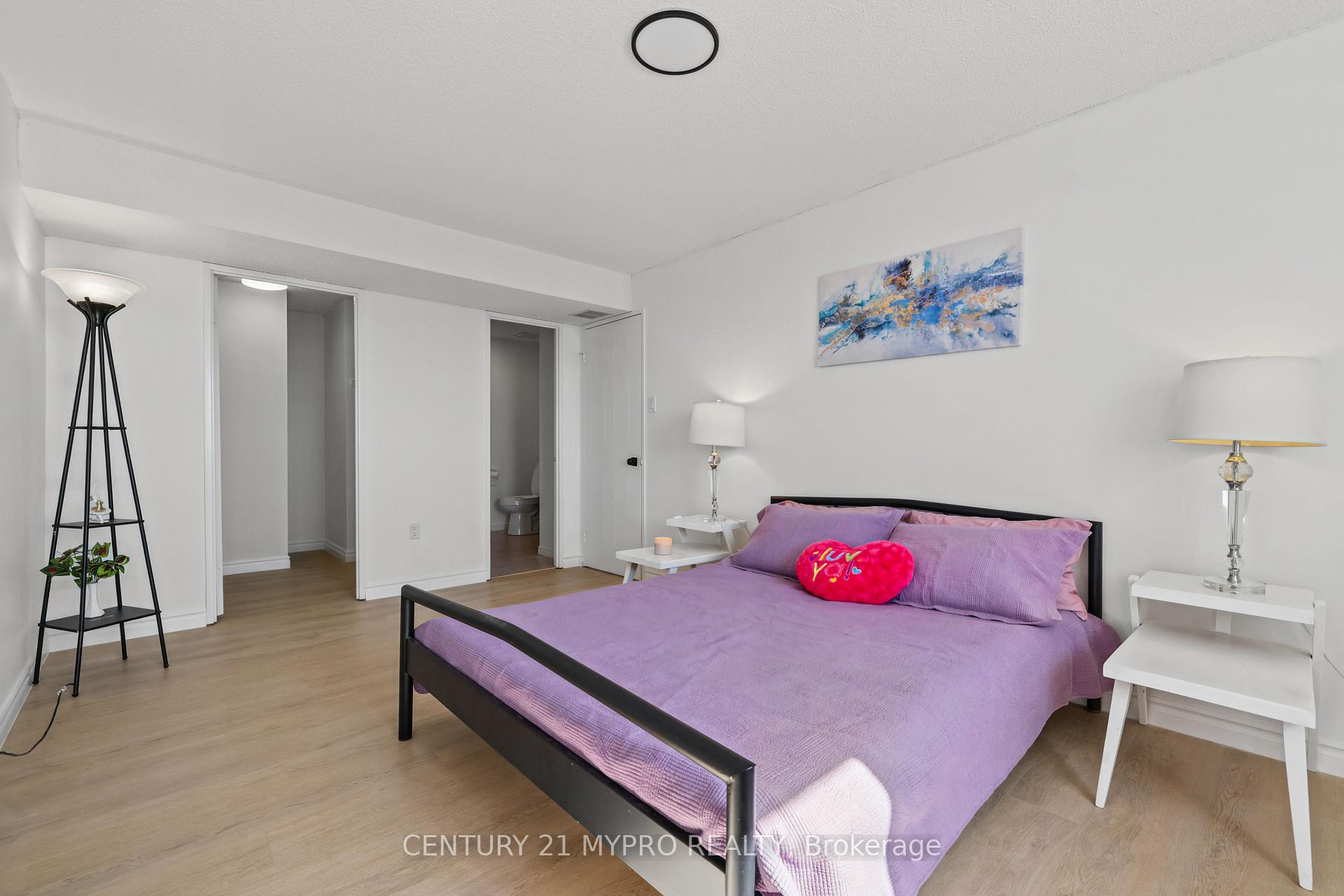 Photo 20 of Unit Unit#1204, 30 Chapman Court, London, North I — HOMEH