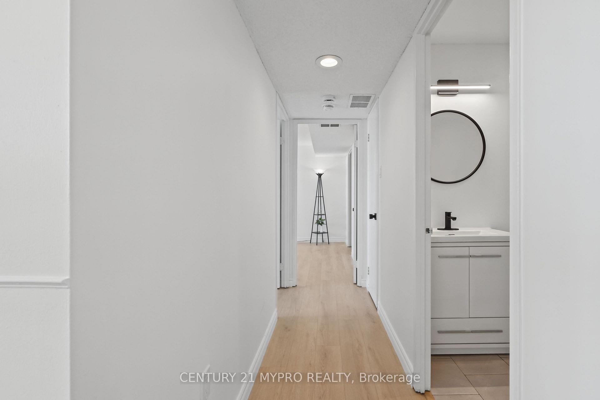Photo 24 of Unit Unit#1204, 30 Chapman Court, London, North I — HOMEH