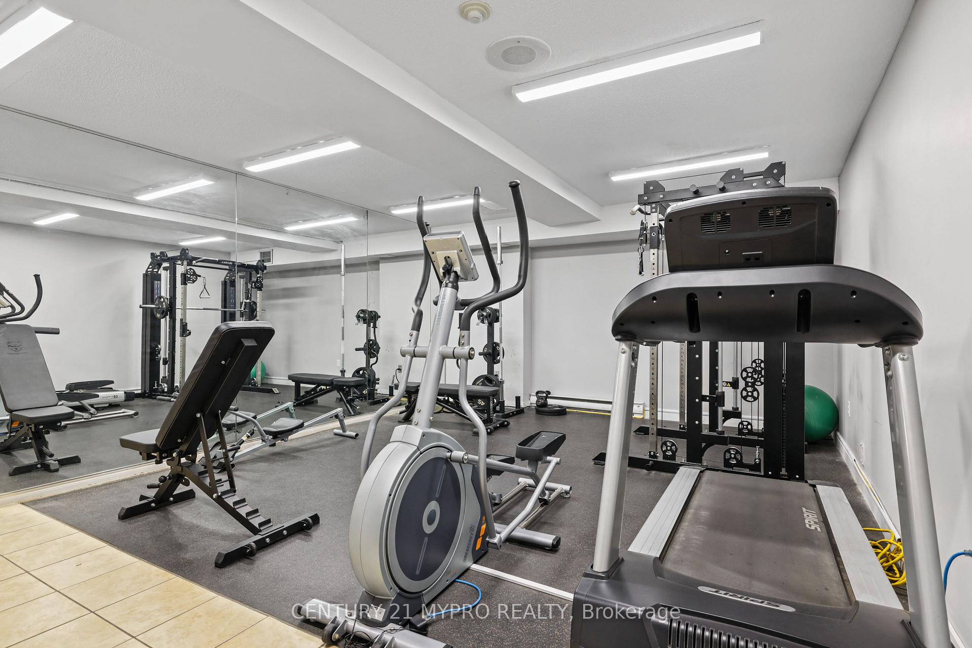 Photo 30 of Unit Unit#1204, 30 Chapman Court, London, North I — HOMEH