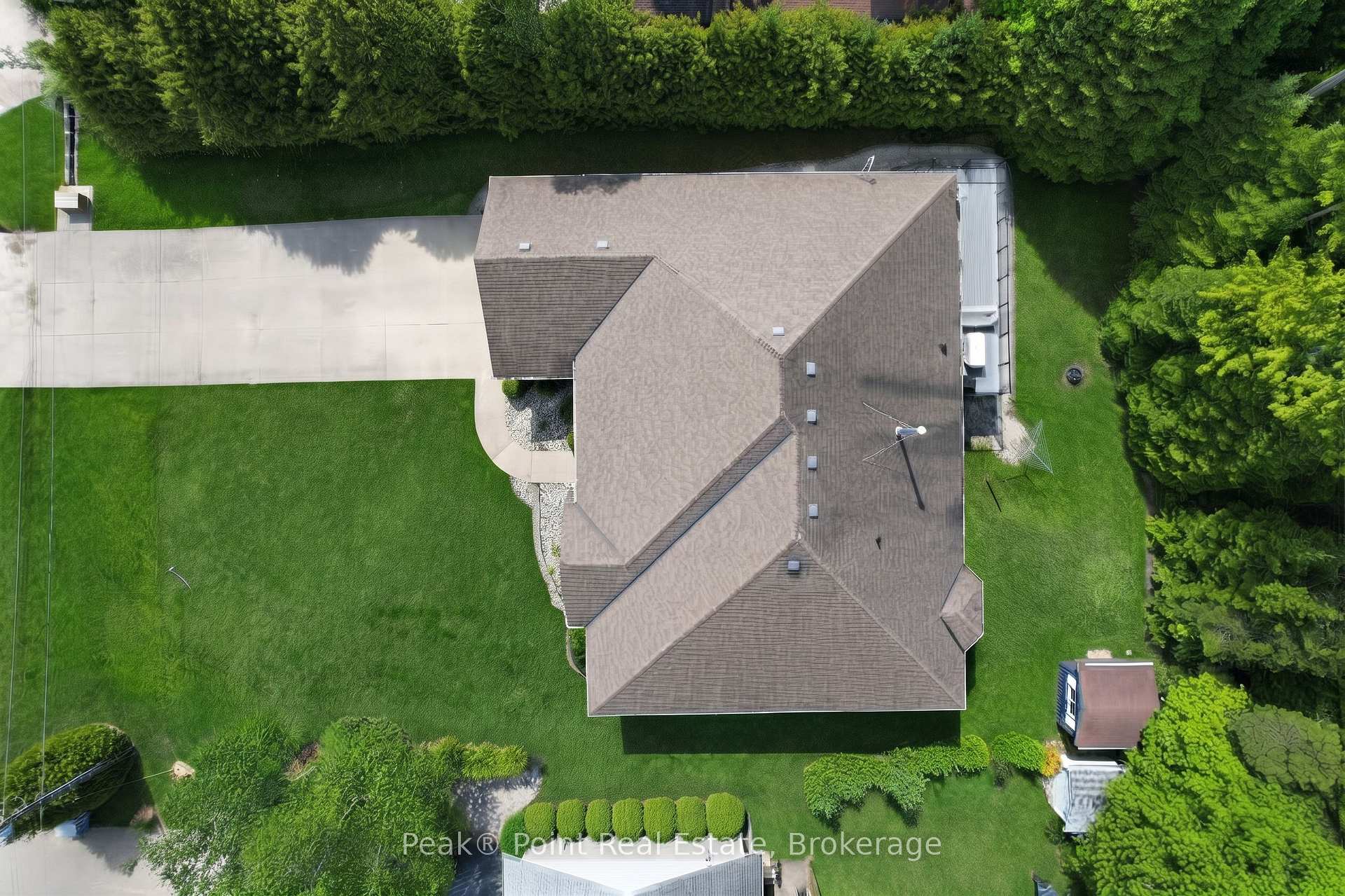 Photo 2 of 92 Gremik Crescent, South Bruce Peninsula — HOMEH