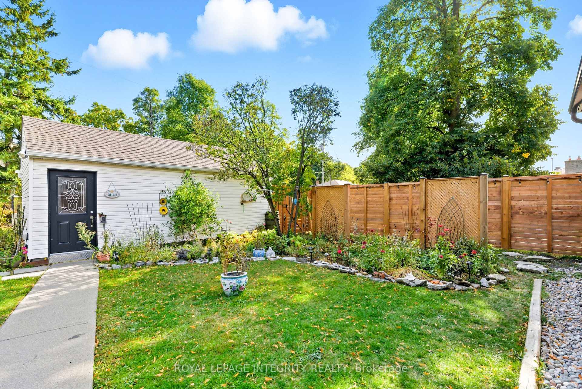 Photo 39 of 2461 Alta Vista Drive, Ottawa, Alta Vista — HOMEH