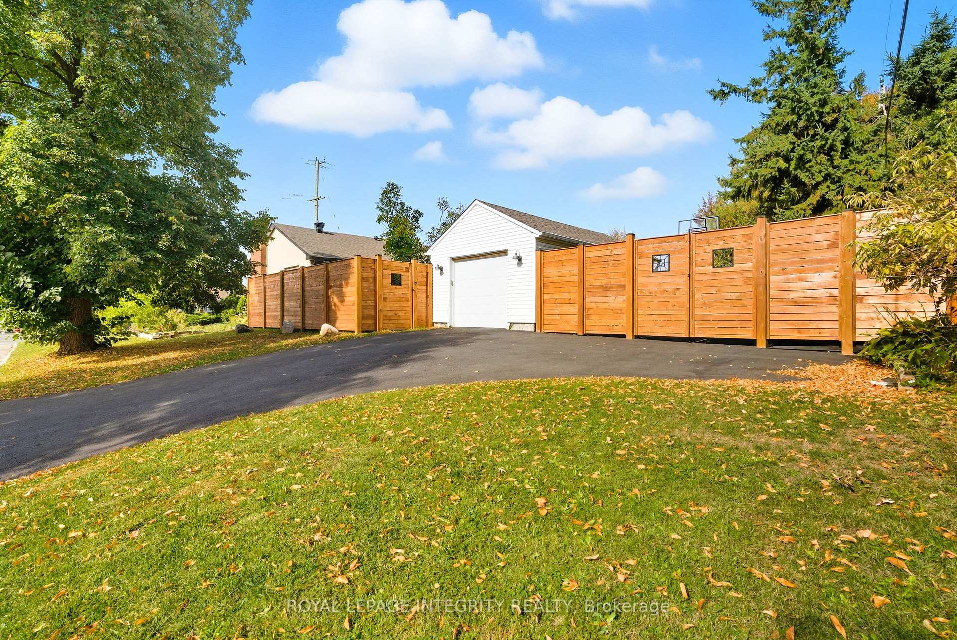 Photo 40 of 2461 Alta Vista Drive, Ottawa, Alta Vista — HOMEH