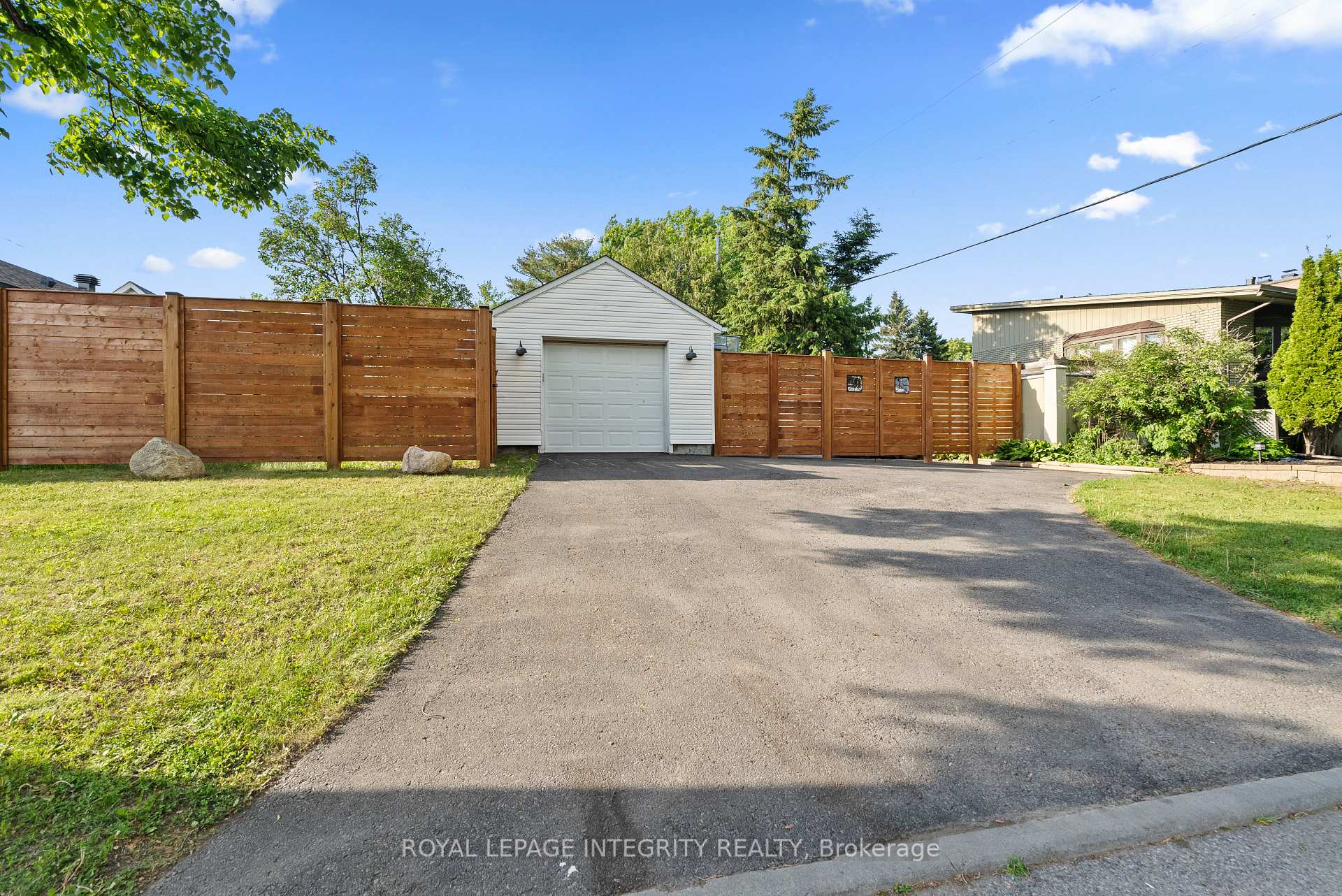 Photo 41 of 2461 Alta Vista Drive, Ottawa, Alta Vista — HOMEH
