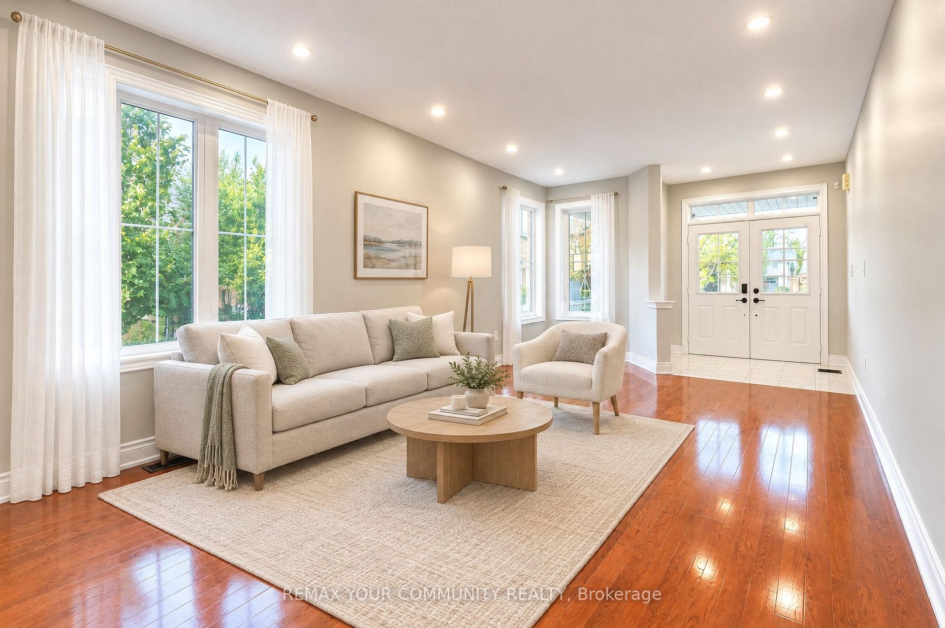 Photo 6 of 131 Killington Avenue, Vaughan, Kleinburg — HOMEH