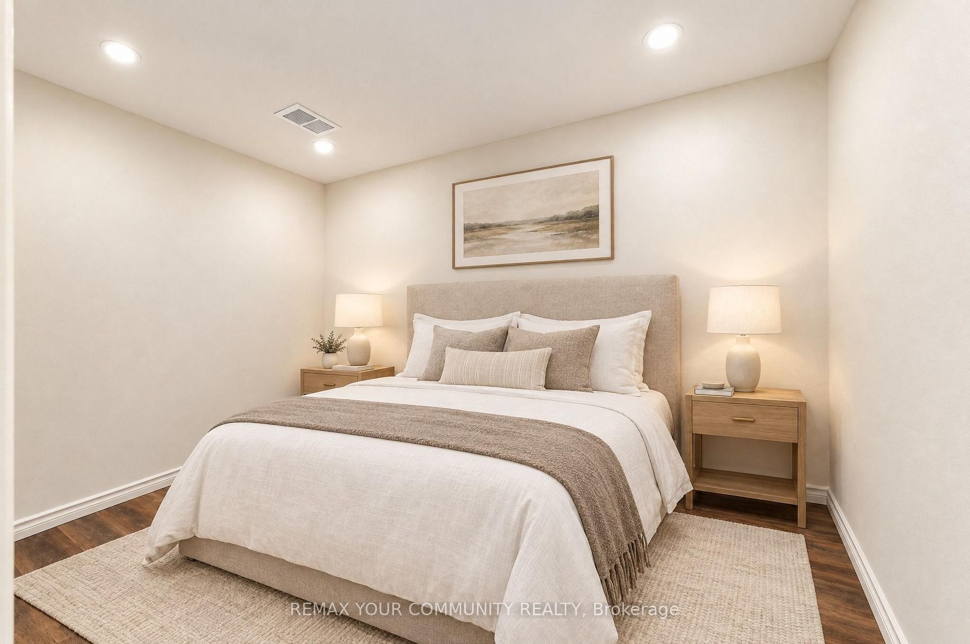 Photo 41 of 131 Killington Avenue, Vaughan, Kleinburg — HOMEH