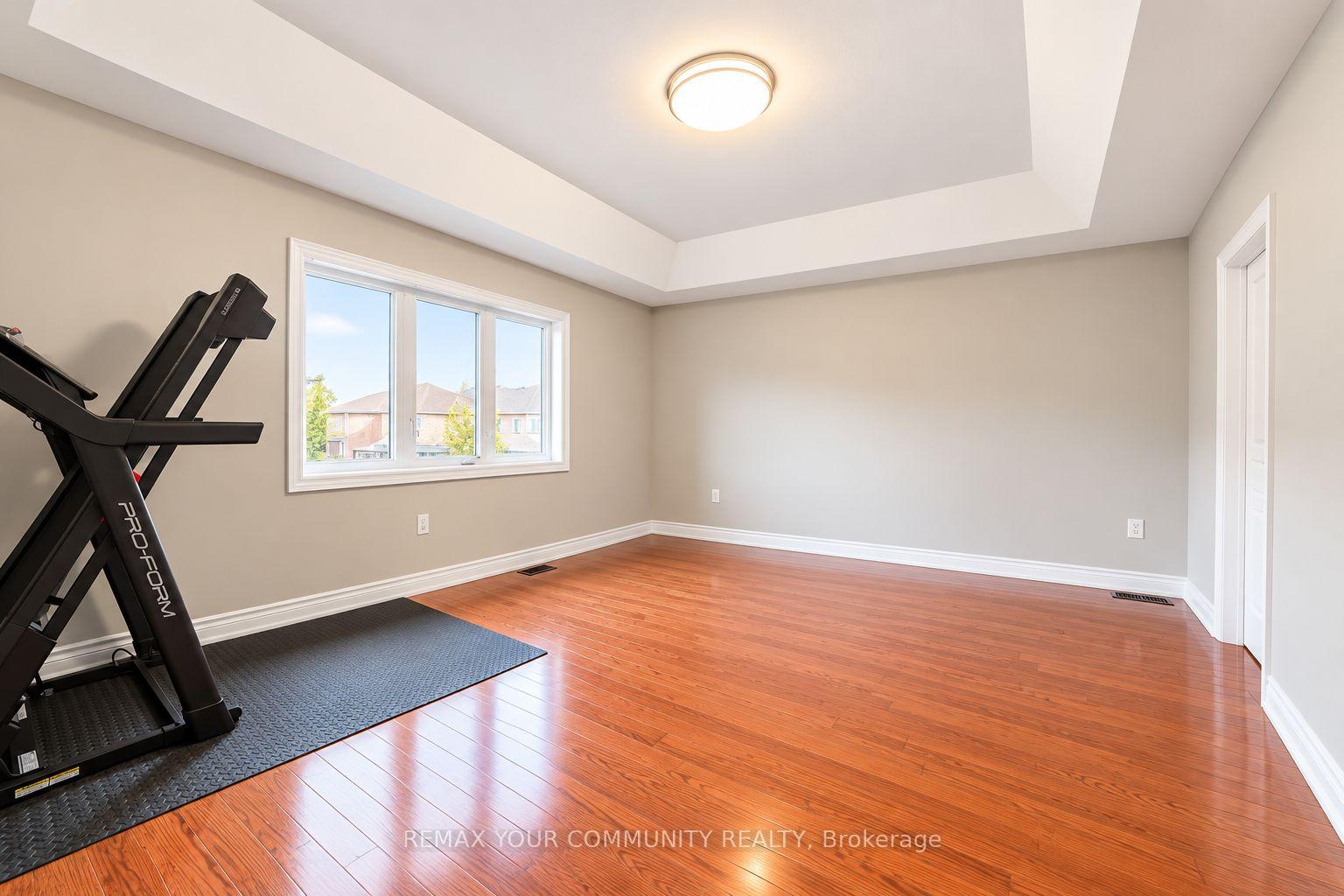 Photo 45 of 131 Killington Avenue, Vaughan, Kleinburg — HOMEH