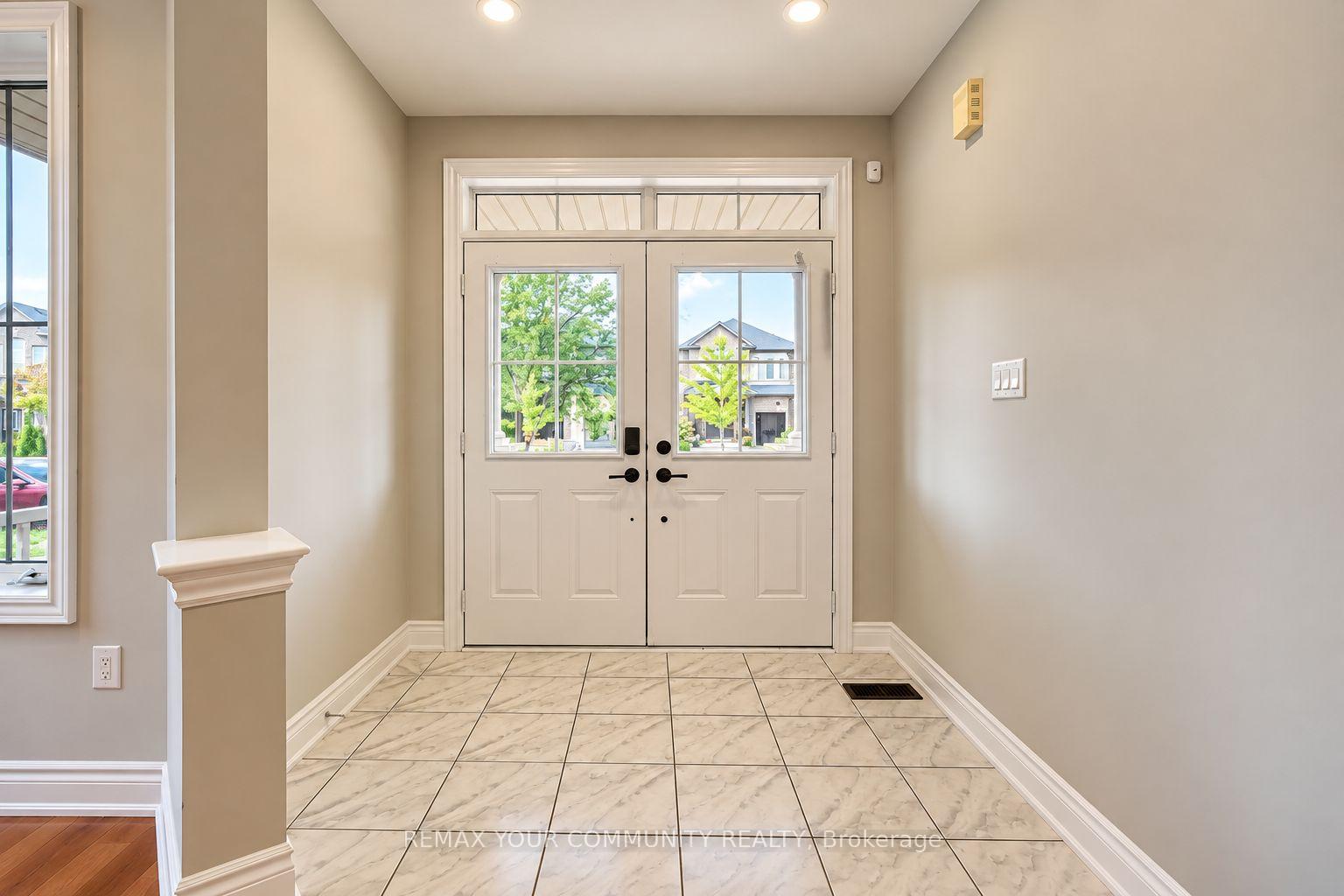 Photo 47 of 131 Killington Avenue, Vaughan, Kleinburg — HOMEH