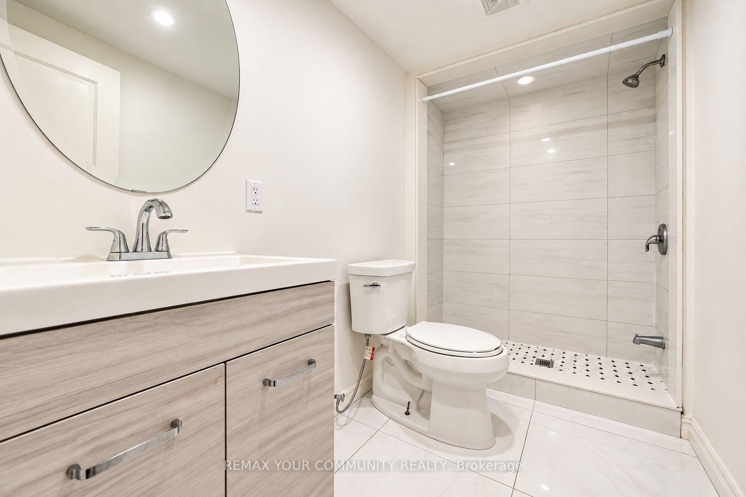 Photo 53 of 131 Killington Avenue, Vaughan, Kleinburg — HOMEH