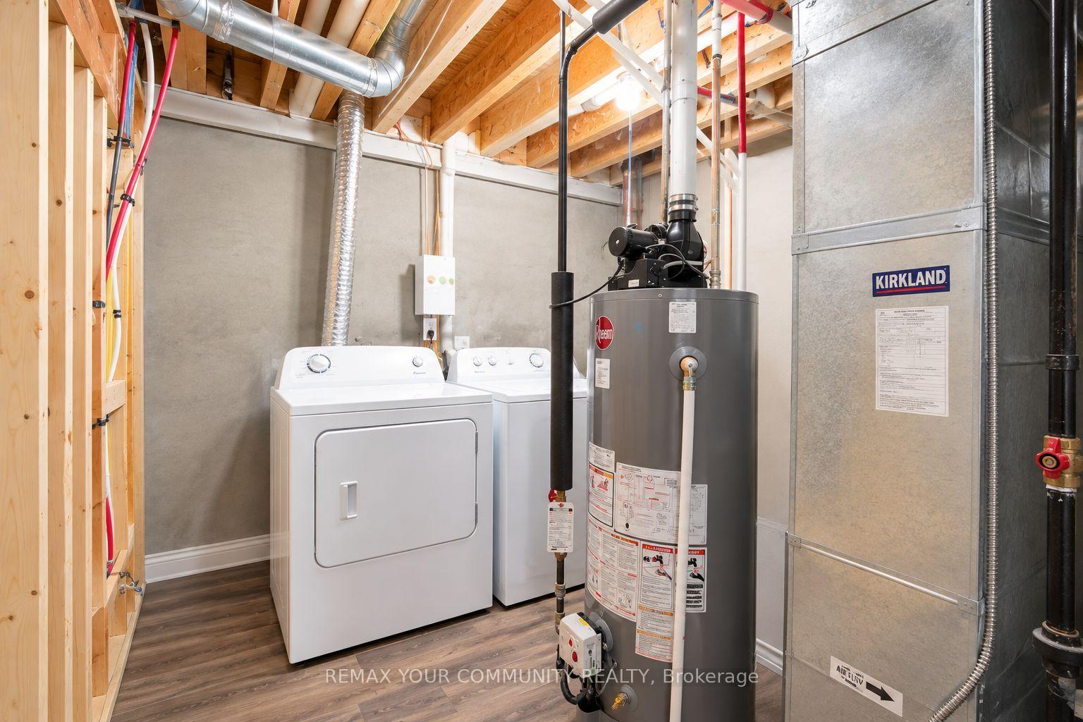 Photo 57 of 131 Killington Avenue, Vaughan, Kleinburg — HOMEH