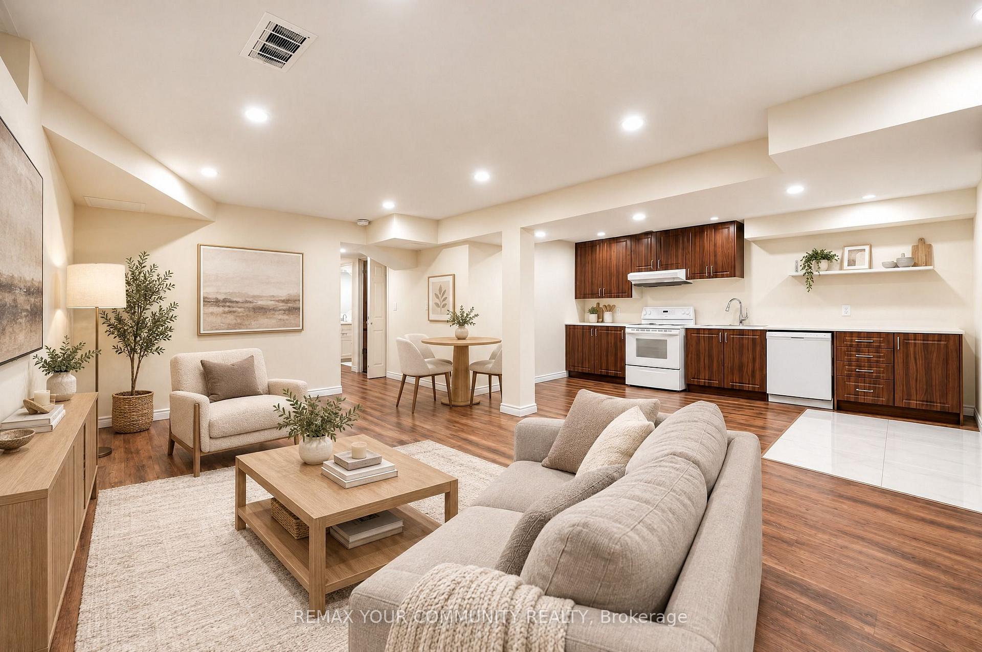 Photo 76 of 131 Killington Avenue, Vaughan, Kleinburg — HOMEH