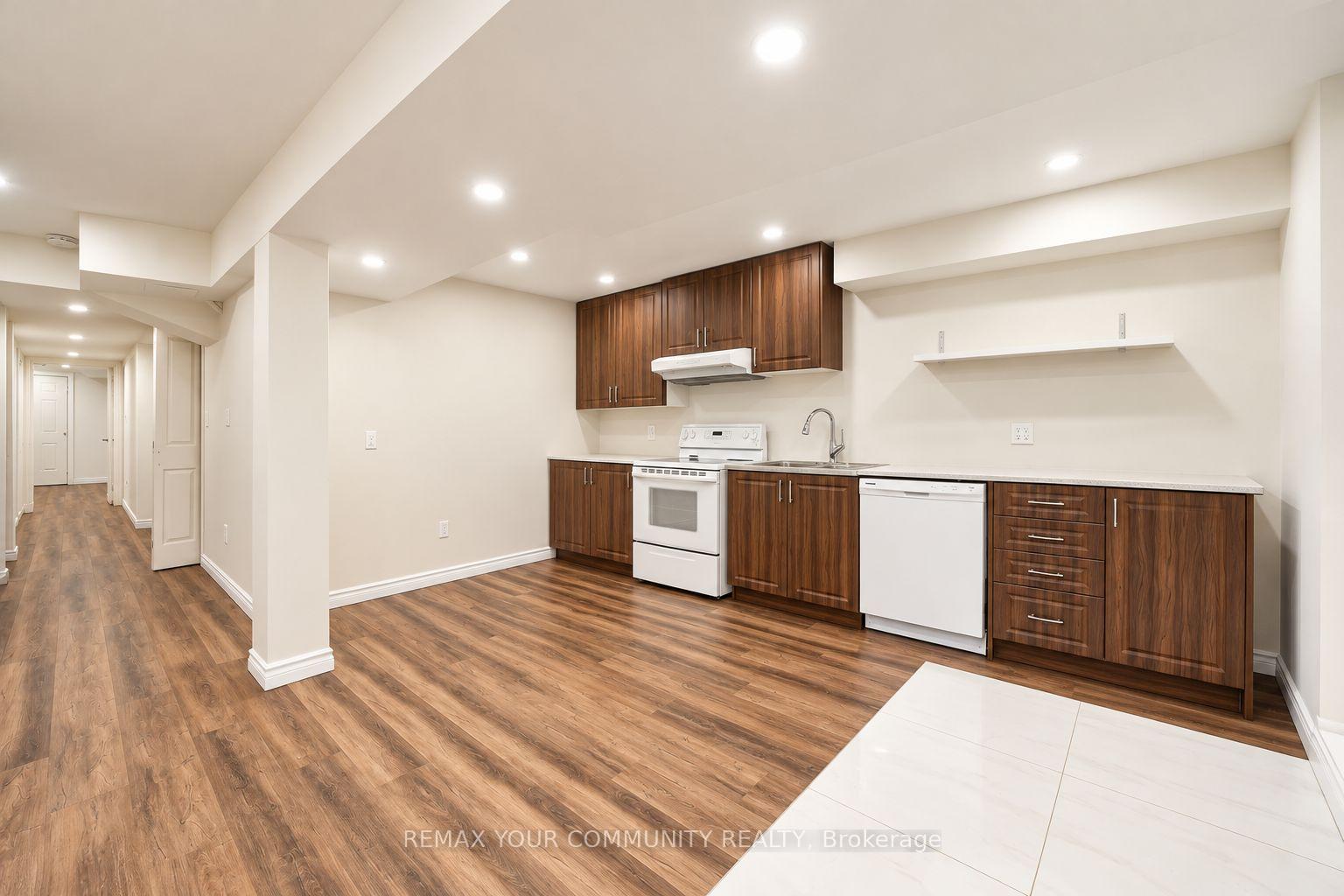 Photo 78 of 131 Killington Avenue, Vaughan, Kleinburg — HOMEH